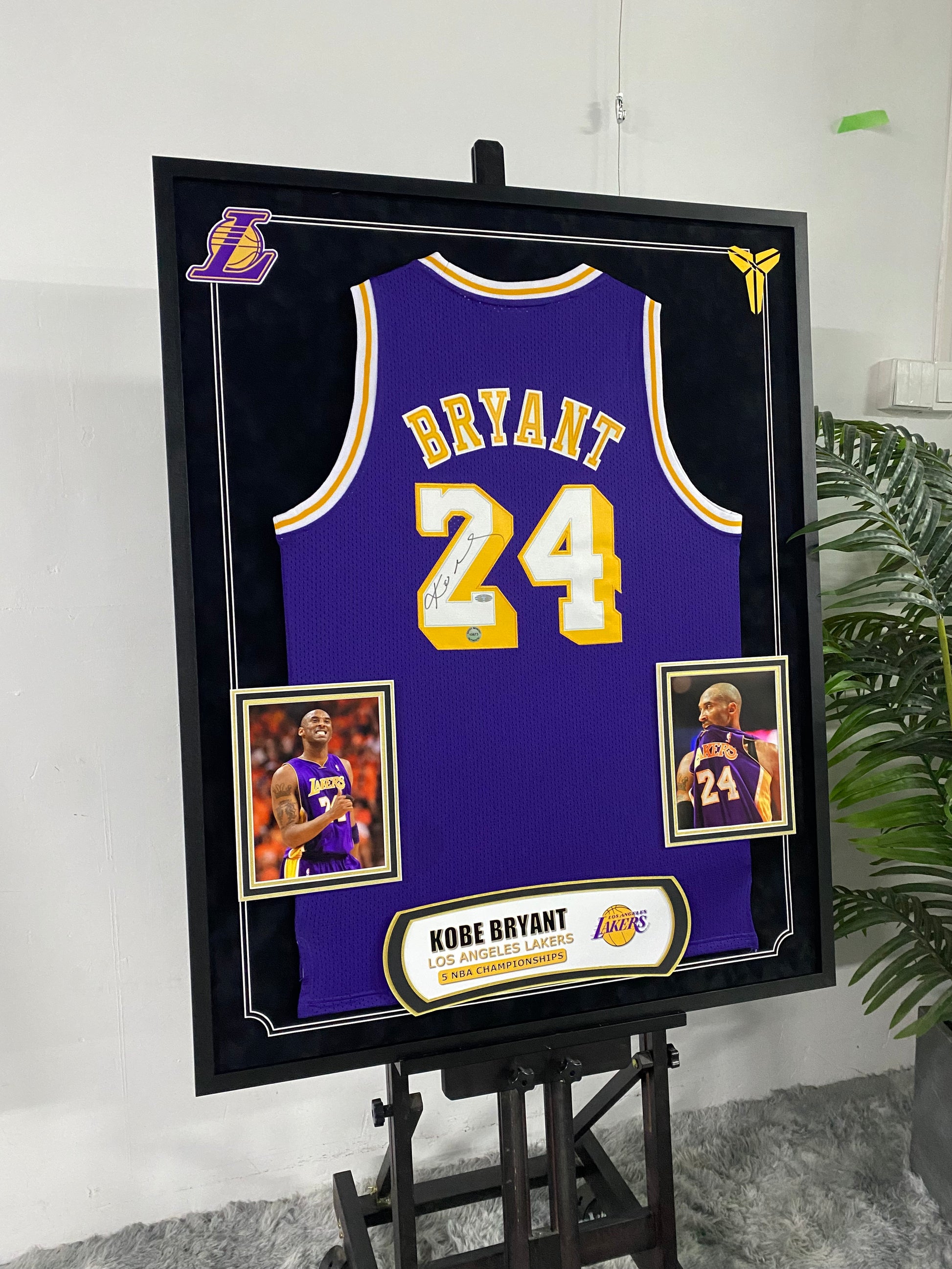 Kobe Bryant Los Angeles Lakers Signed Jersey Framed