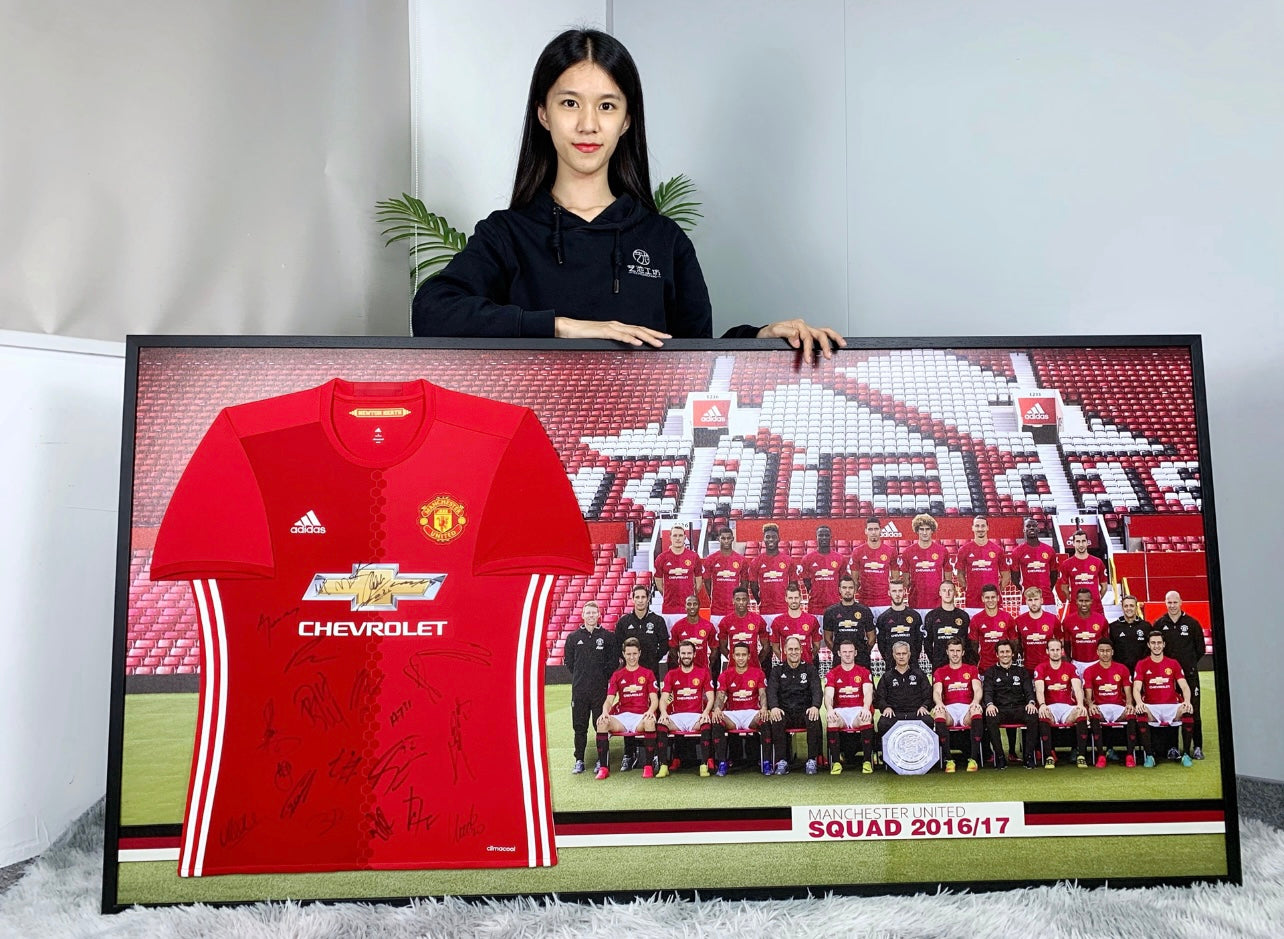 Manchester United Autographed Custom Framed Jersey