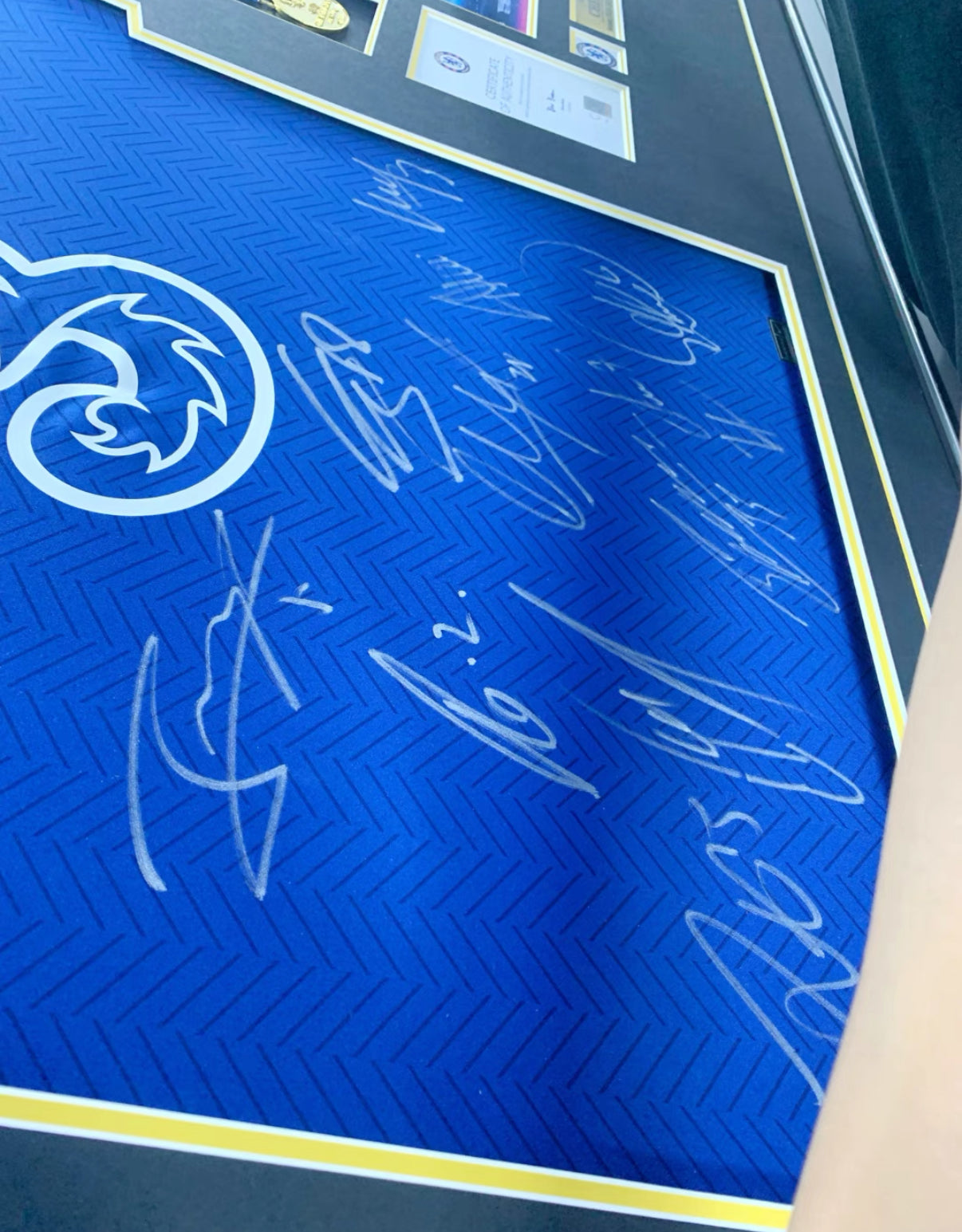 Mason Mount Chelsea Autographed Jersey Custom Framing