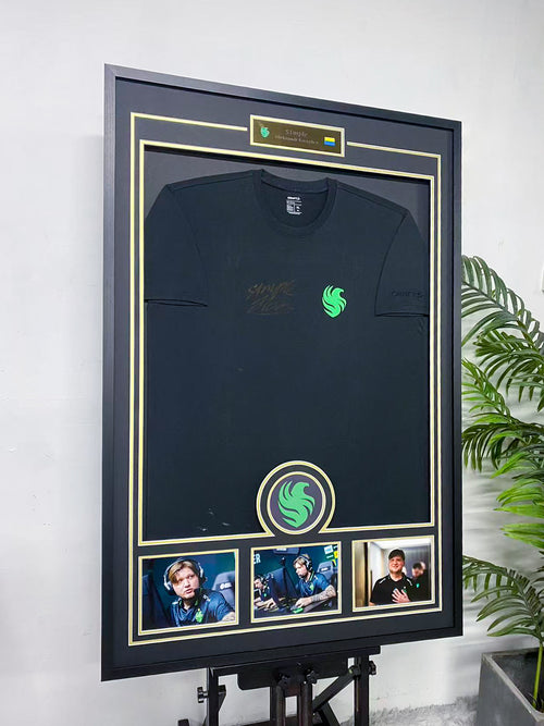 S1mple Team Falcons Signed T‑Shirt Framing