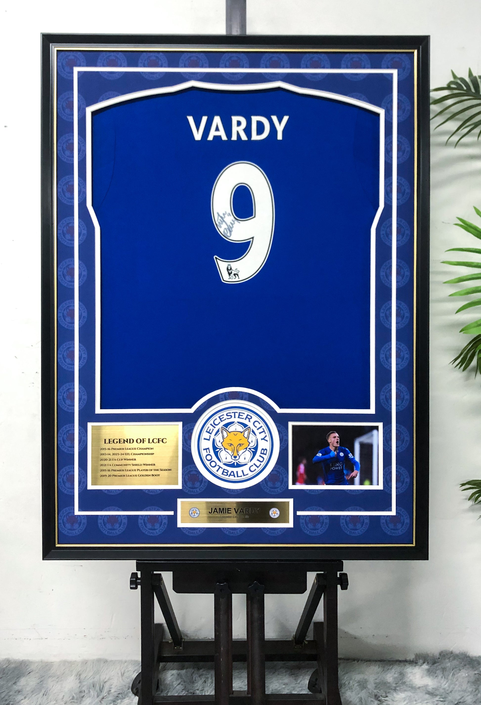 Jamie Vardy Leicester City F.C. Autographed Custom Framed Jersey