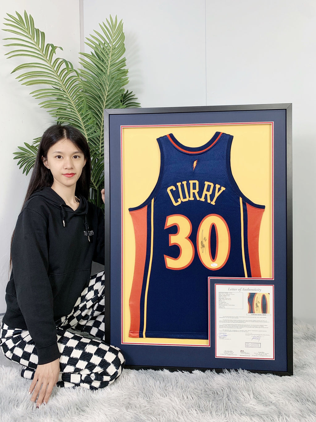 Golden State Warriors Stephen Curry Autographed Jersey with Personalized Custom Design Framed SC00003