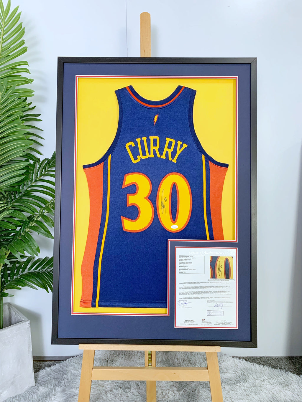 Golden State Warriors Stephen Curry Autographed Jersey with Personalized Custom Design Framed SC00003