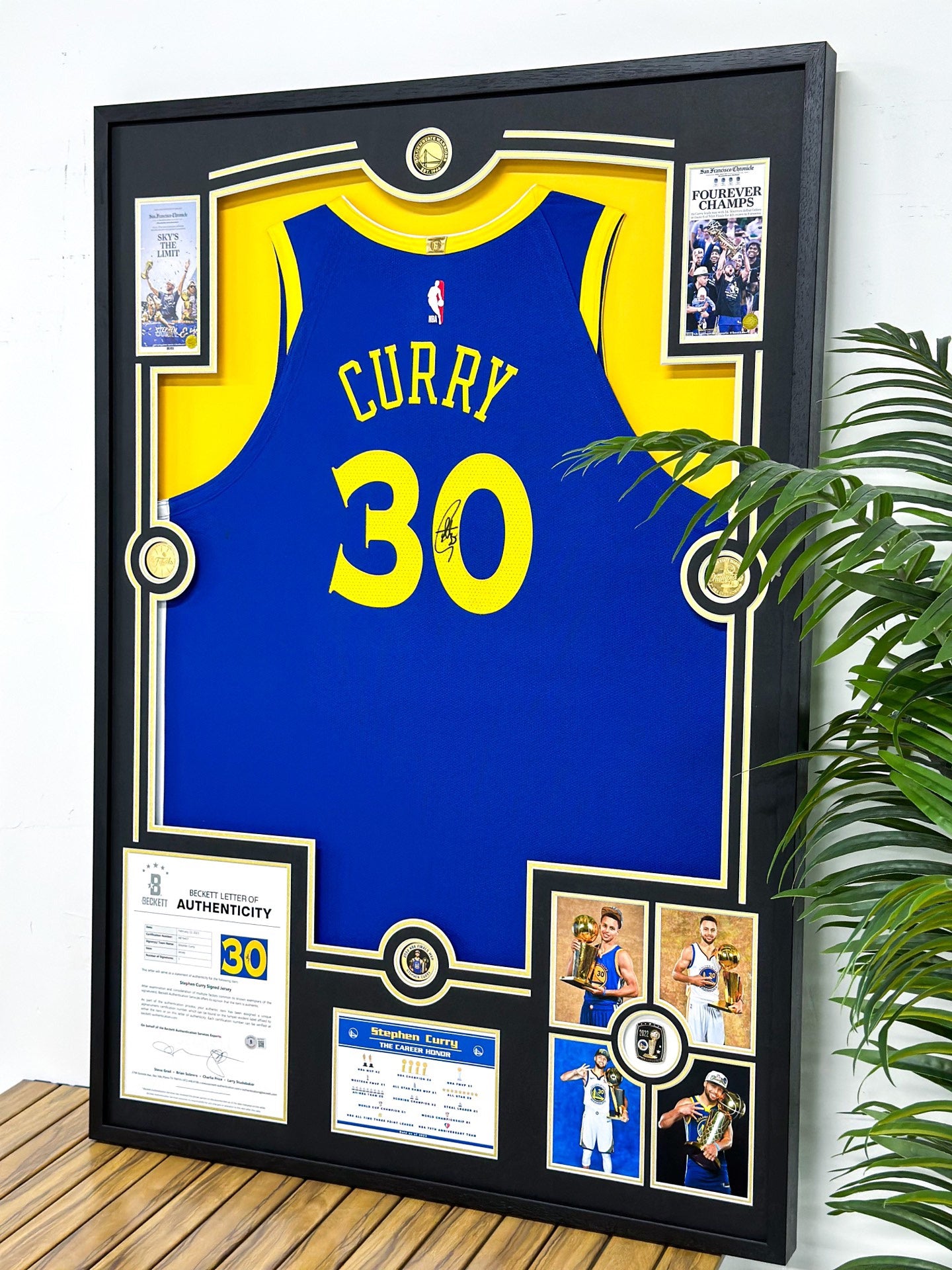 Golden State Warriors Stephen Curry Autographed Jersey with Personalized Custom Design Framed 000019