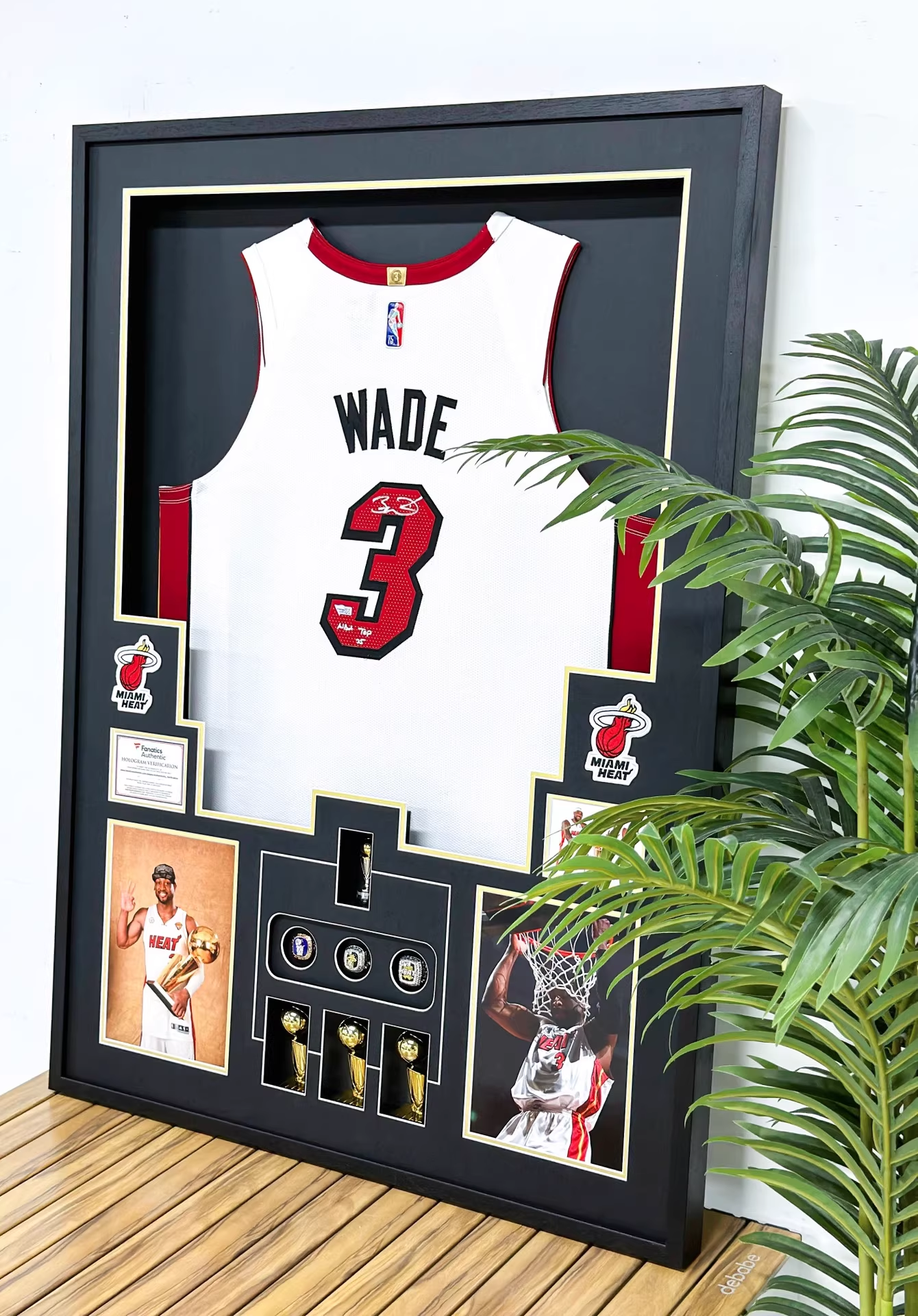 Miami Heat Dwyane Wade Autographed Jersey with Personalized Custom Design Framed 00003