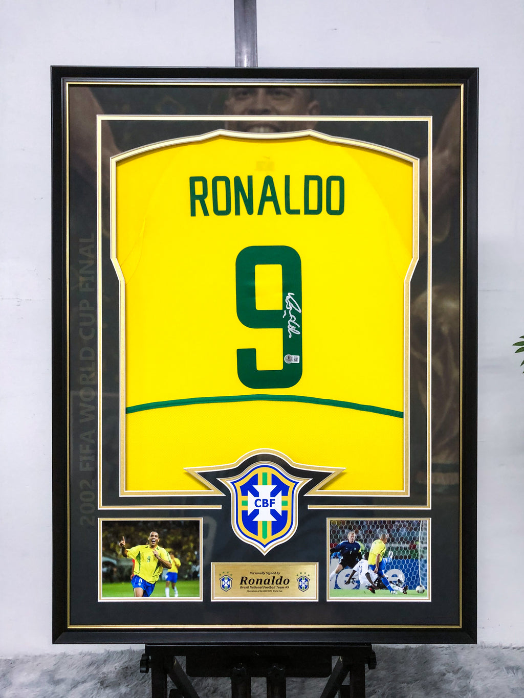 Brazil national team Ronaldo Autographed Jersey with Standard Design Framed