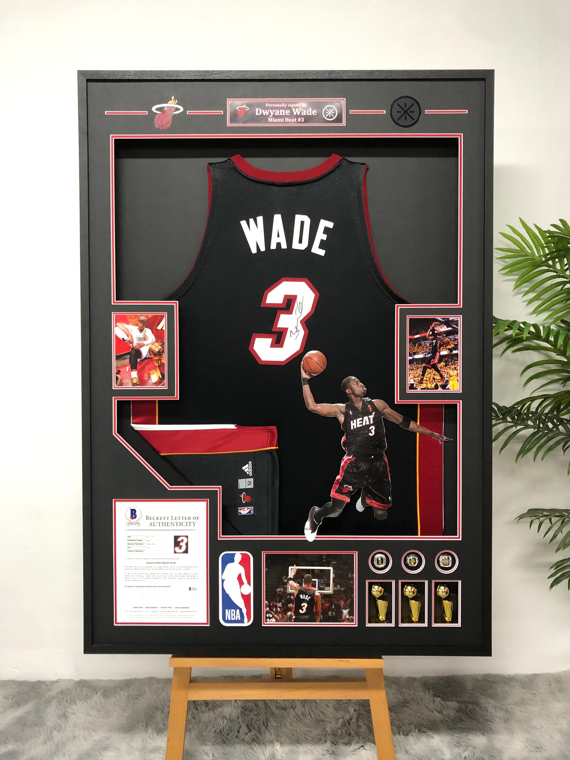 Miami Heat Dwyane Wade Autographed Jersey with Personalized Custom Design Framed 00004