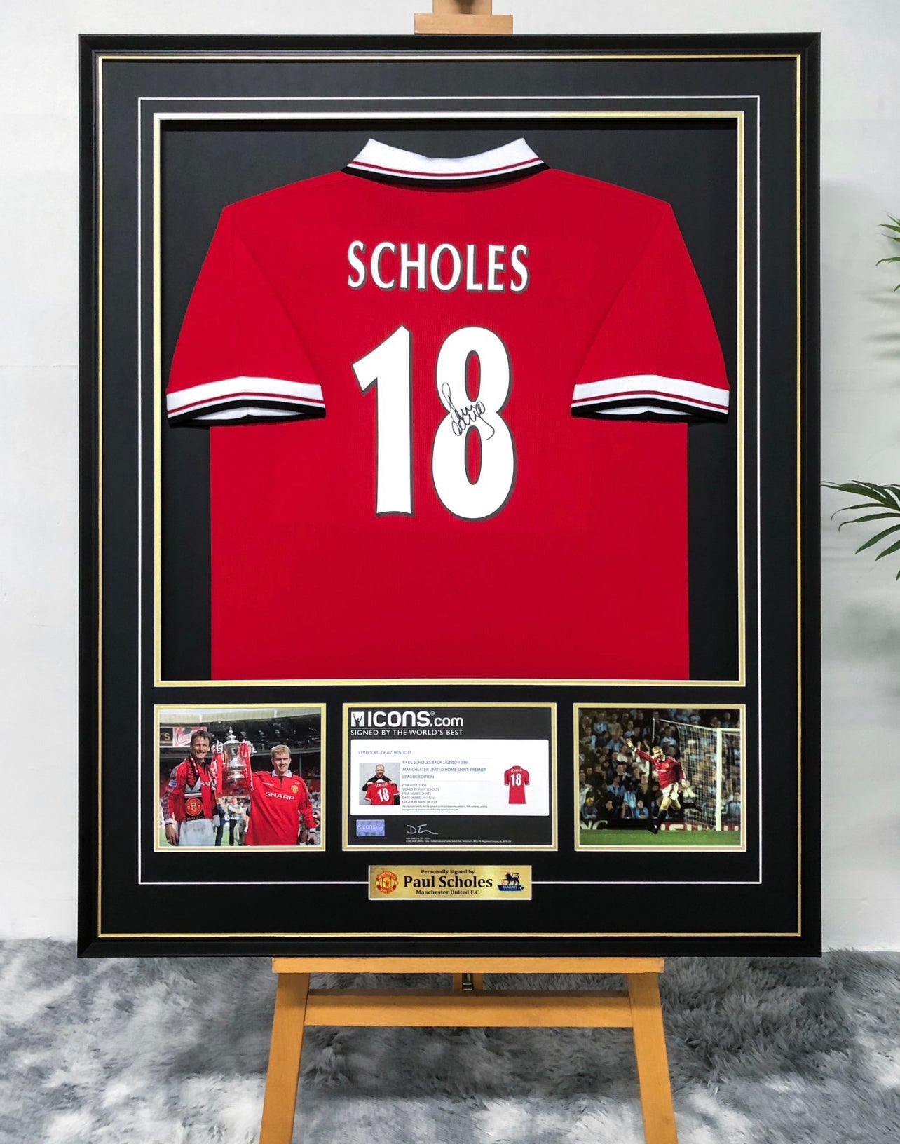 Paul Scholes Manchester United Autographed Custom Framed Jersey