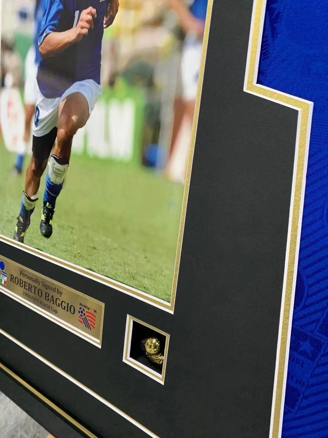Roberto Baggio Italy Signed Jersey Framing