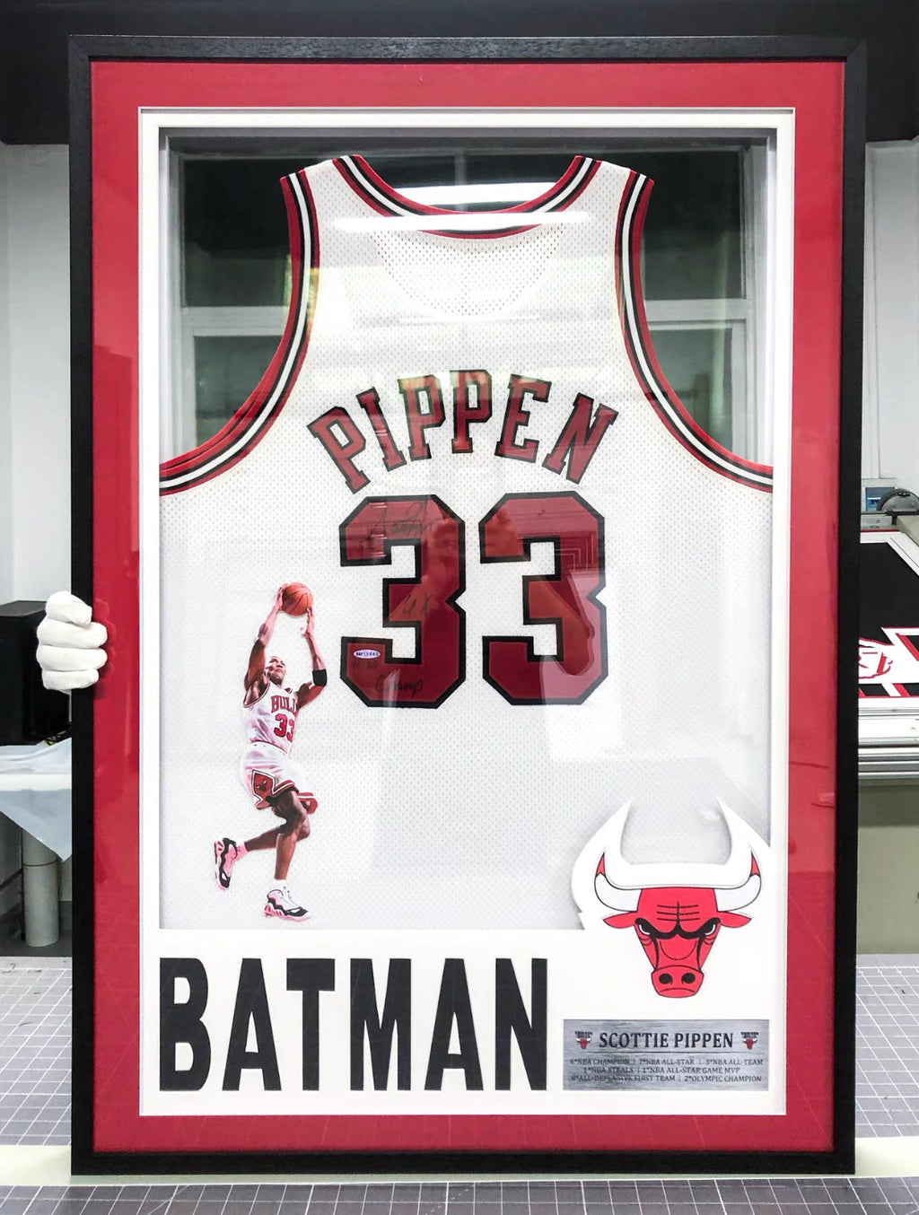 Chicago Bulls Scottie Pippen Autographed Jersey with Personalized Custom Design Framed 00002