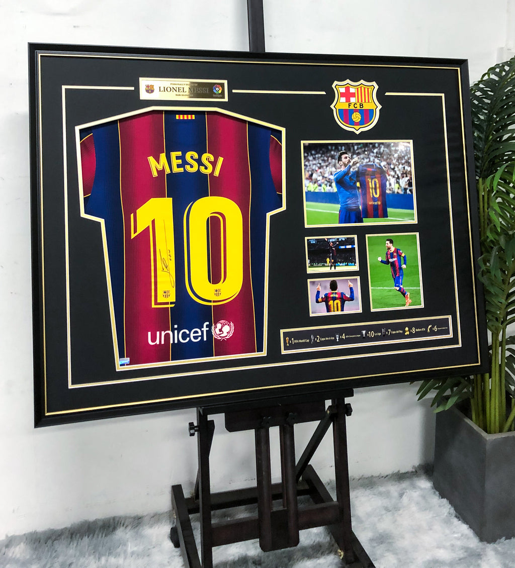 Lionel Messi FC Barcelona Autographed Poster, Custom Framed
