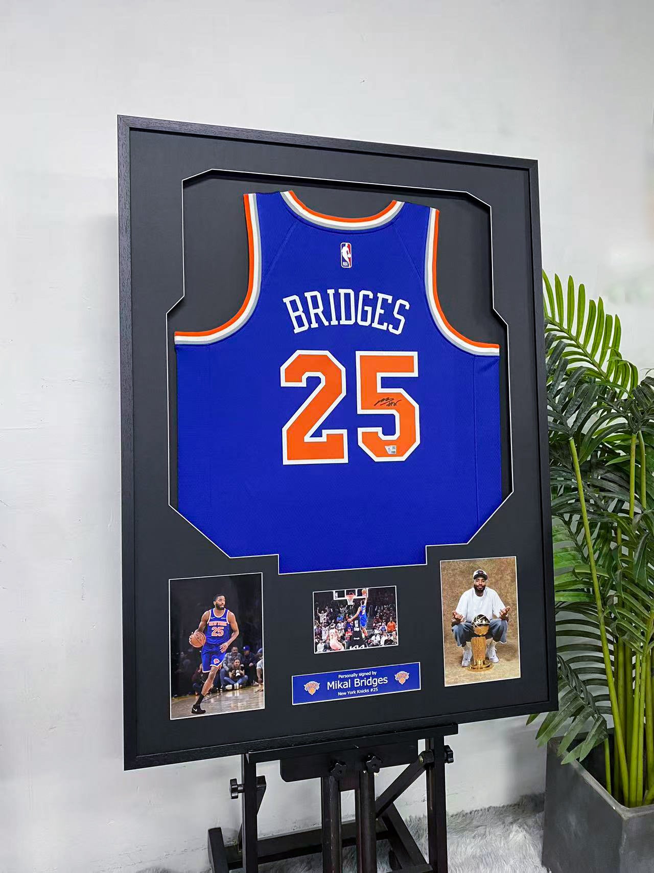 Mikal Bridges New York Knicks #25 Signed Jersey Framing