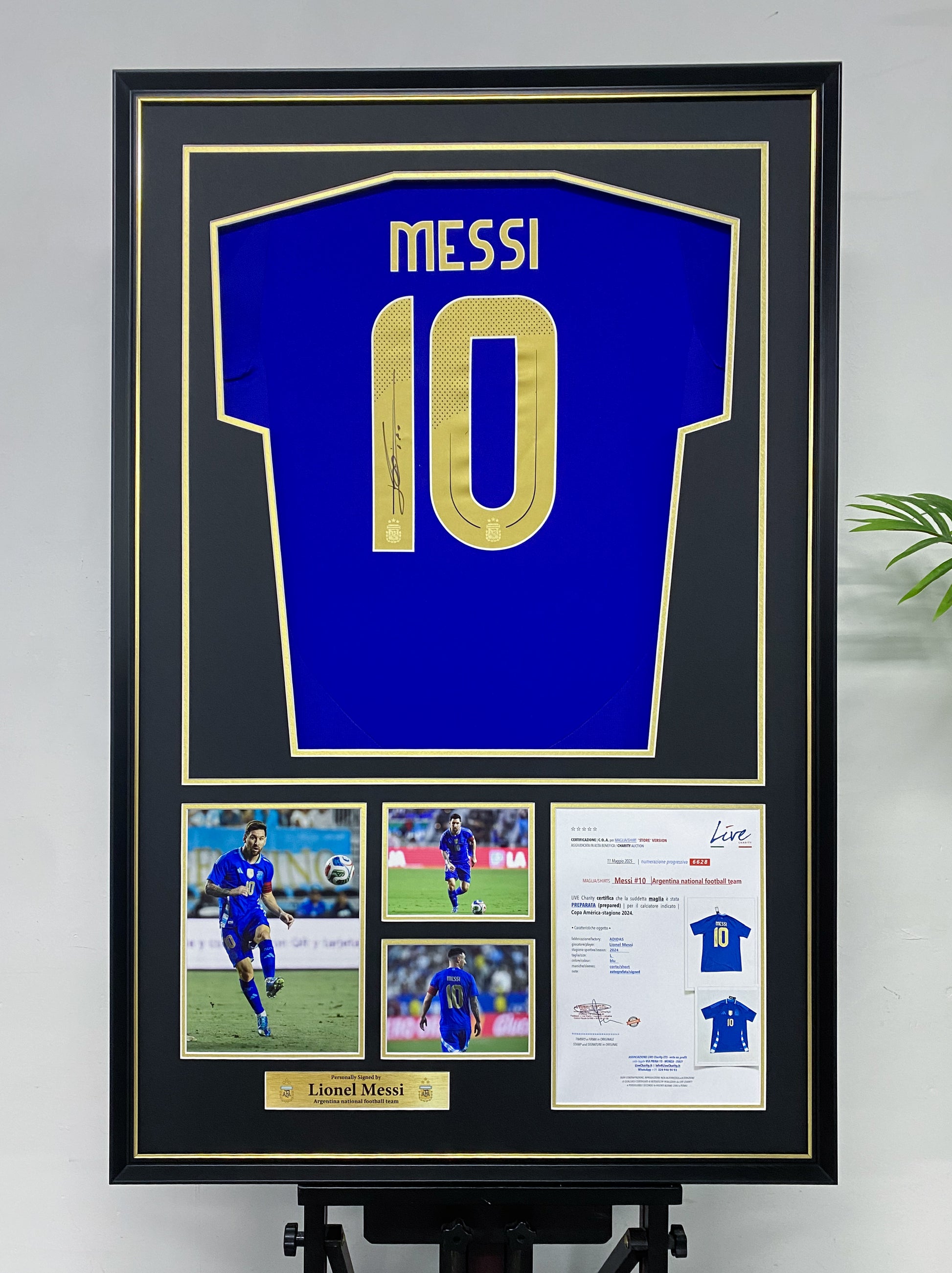 Lionel Messi Argentina Away Autographed Jersey Framing