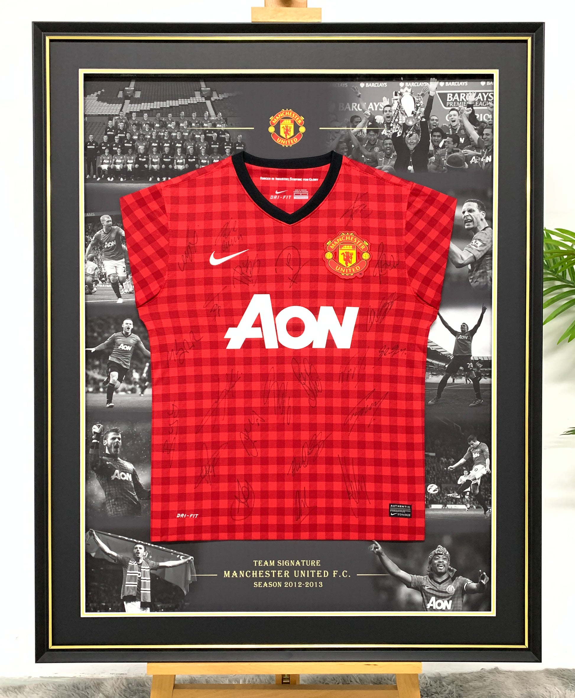 Manchester United Autographed Custom Framed Jersey