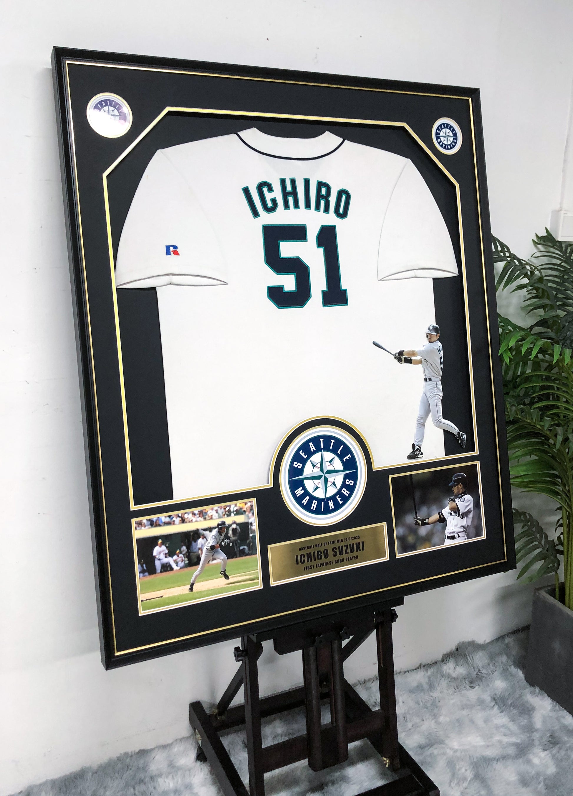 Ichiro Seattle Mariners Autographed Jersey Framed