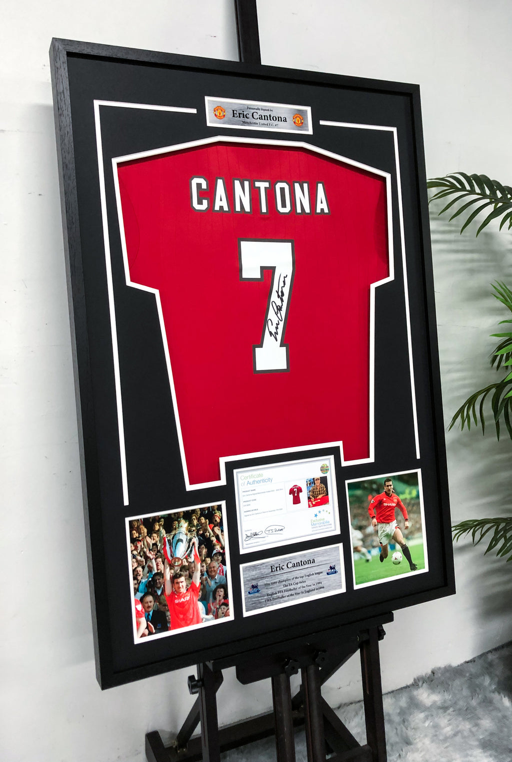 Eric Cantona Manchester United Autographed Custom Framed Jersey