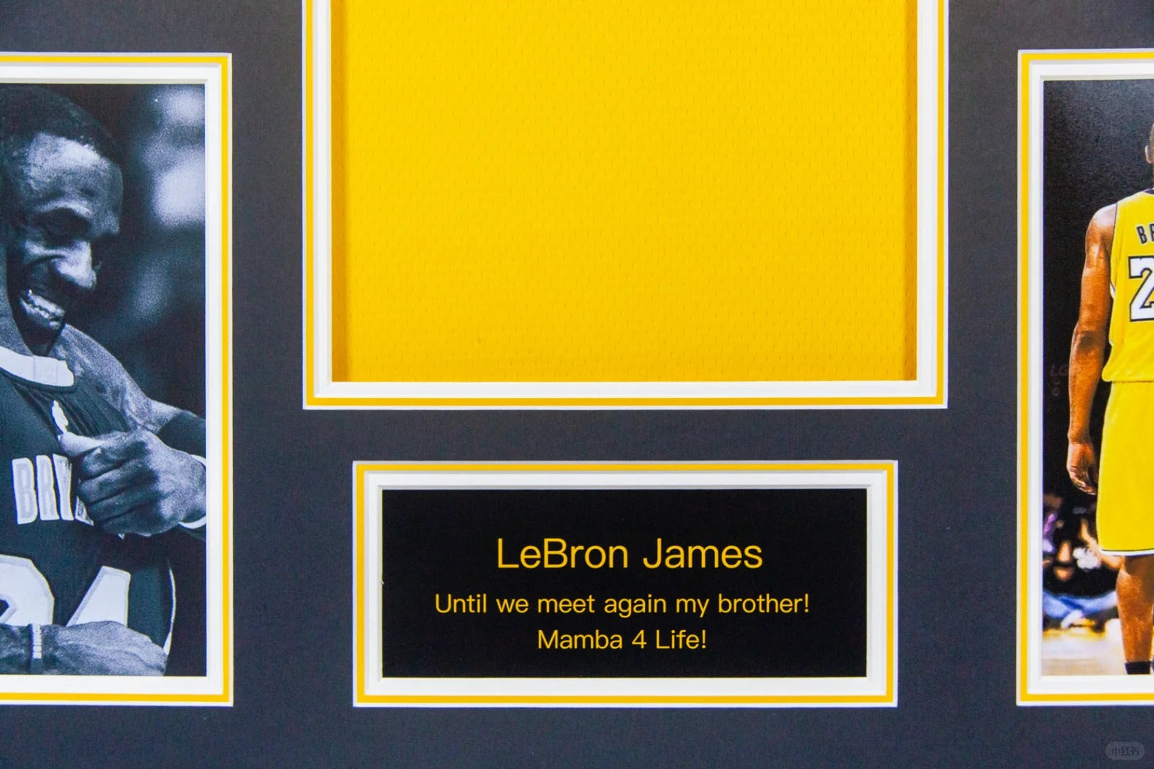 Los Angeles Lakers LeBron James Autographed Jersey with Standard Design Framed00002