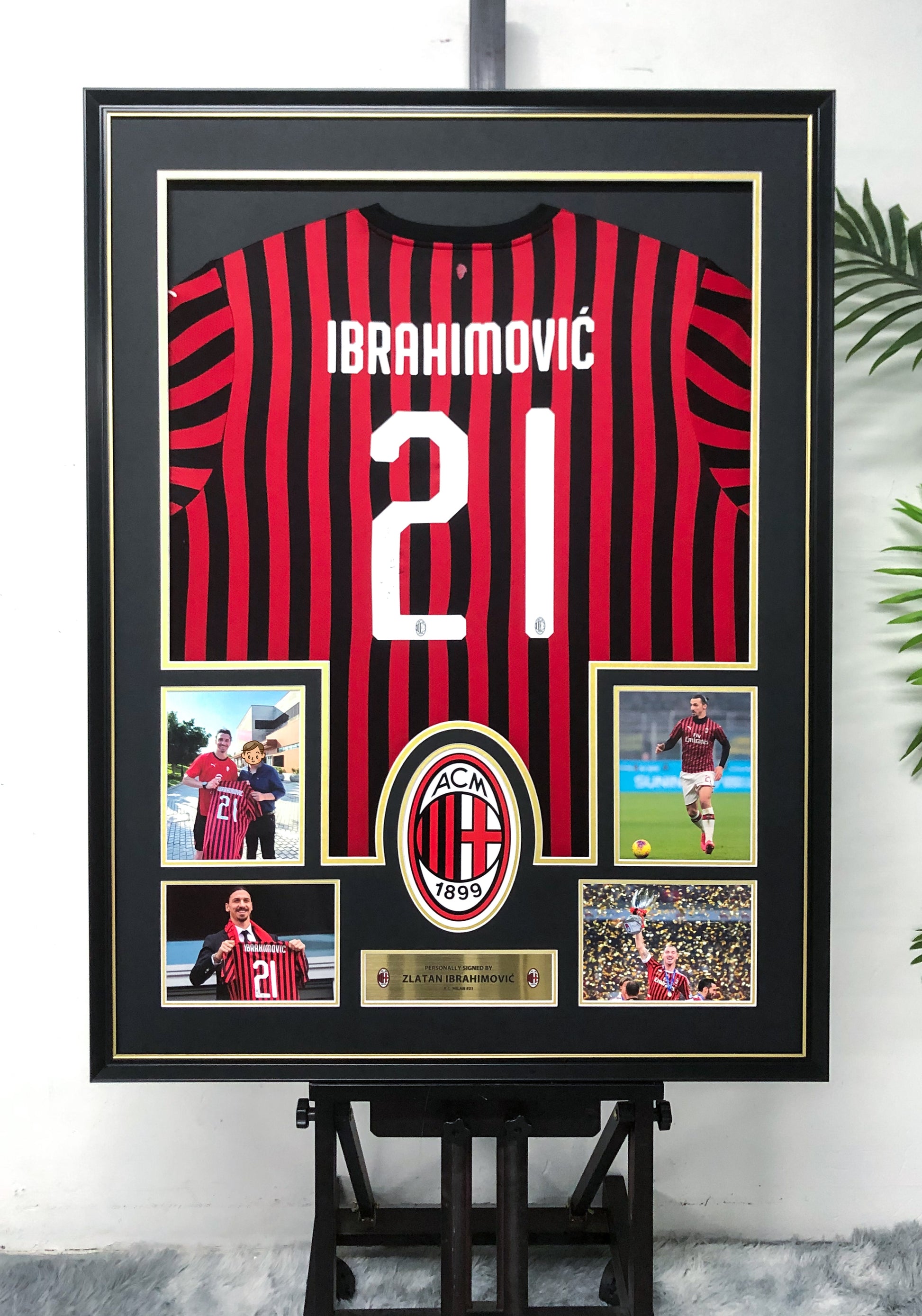 Zlatan Ibrahimović AC Milan Autographed Custom Framed Jersey