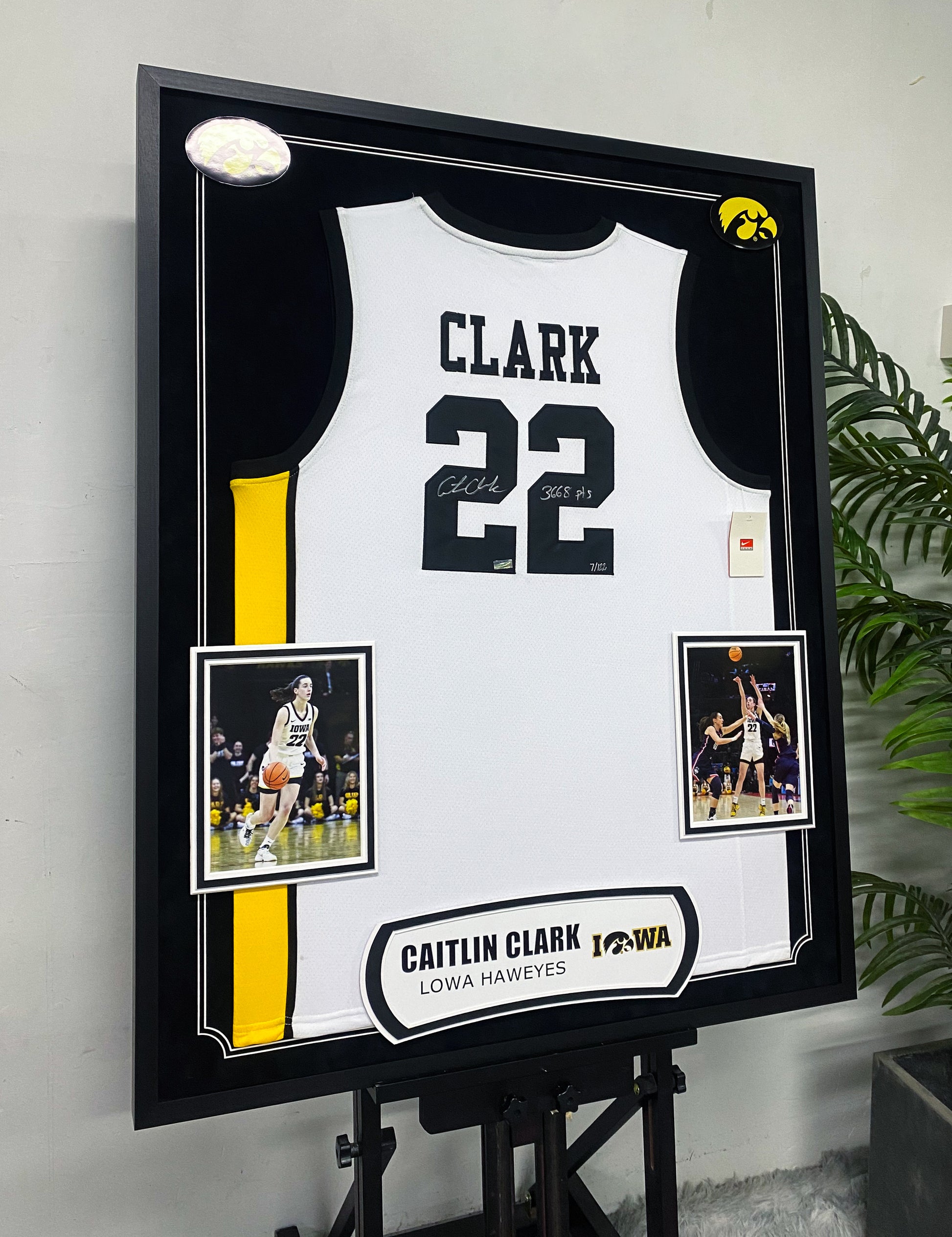 Caitlin Clark Iowa Hawkeyes Signed Jersey Framing