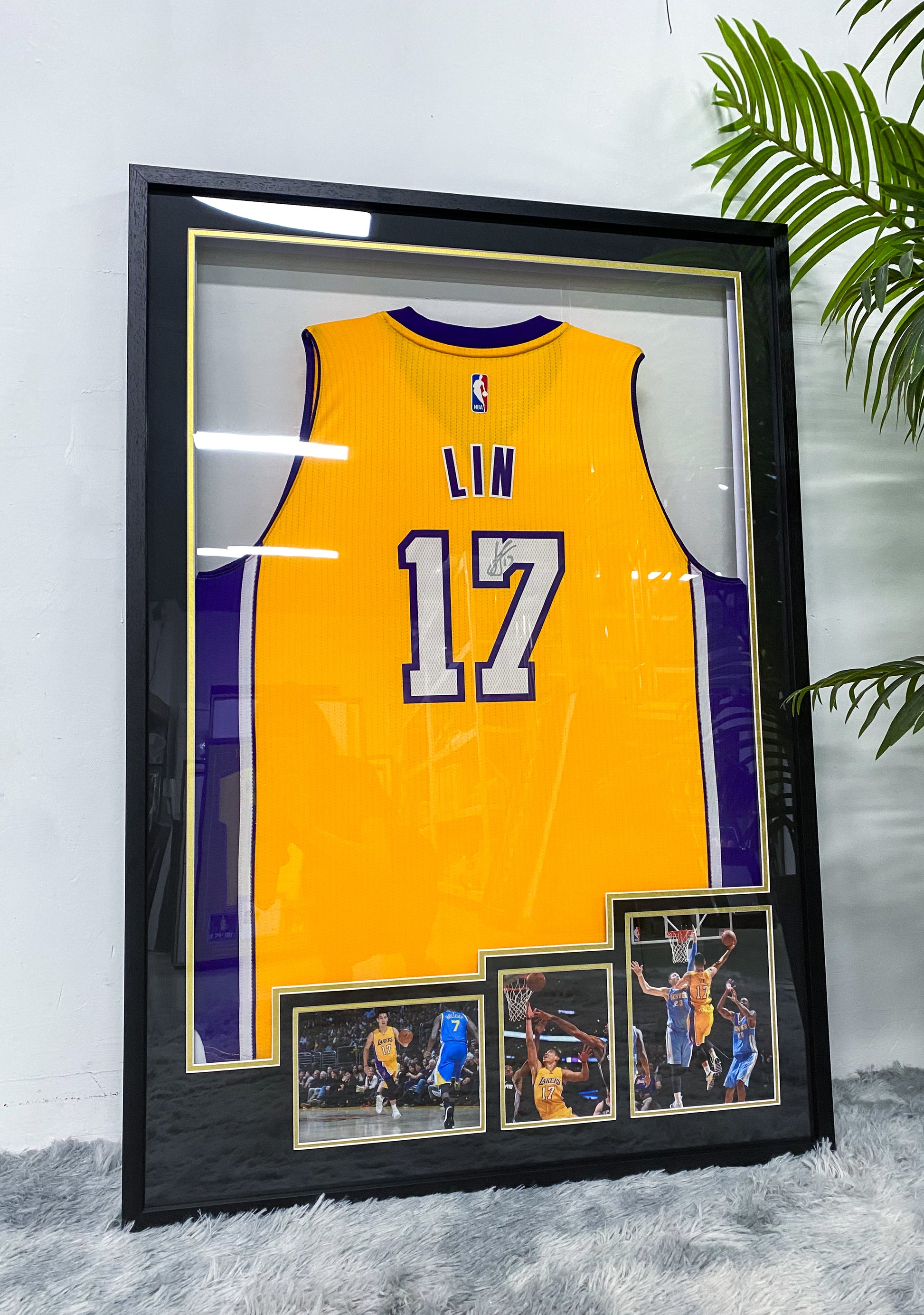 Jeremy Lin Los Angeles Lakers Signed Jersey Framed