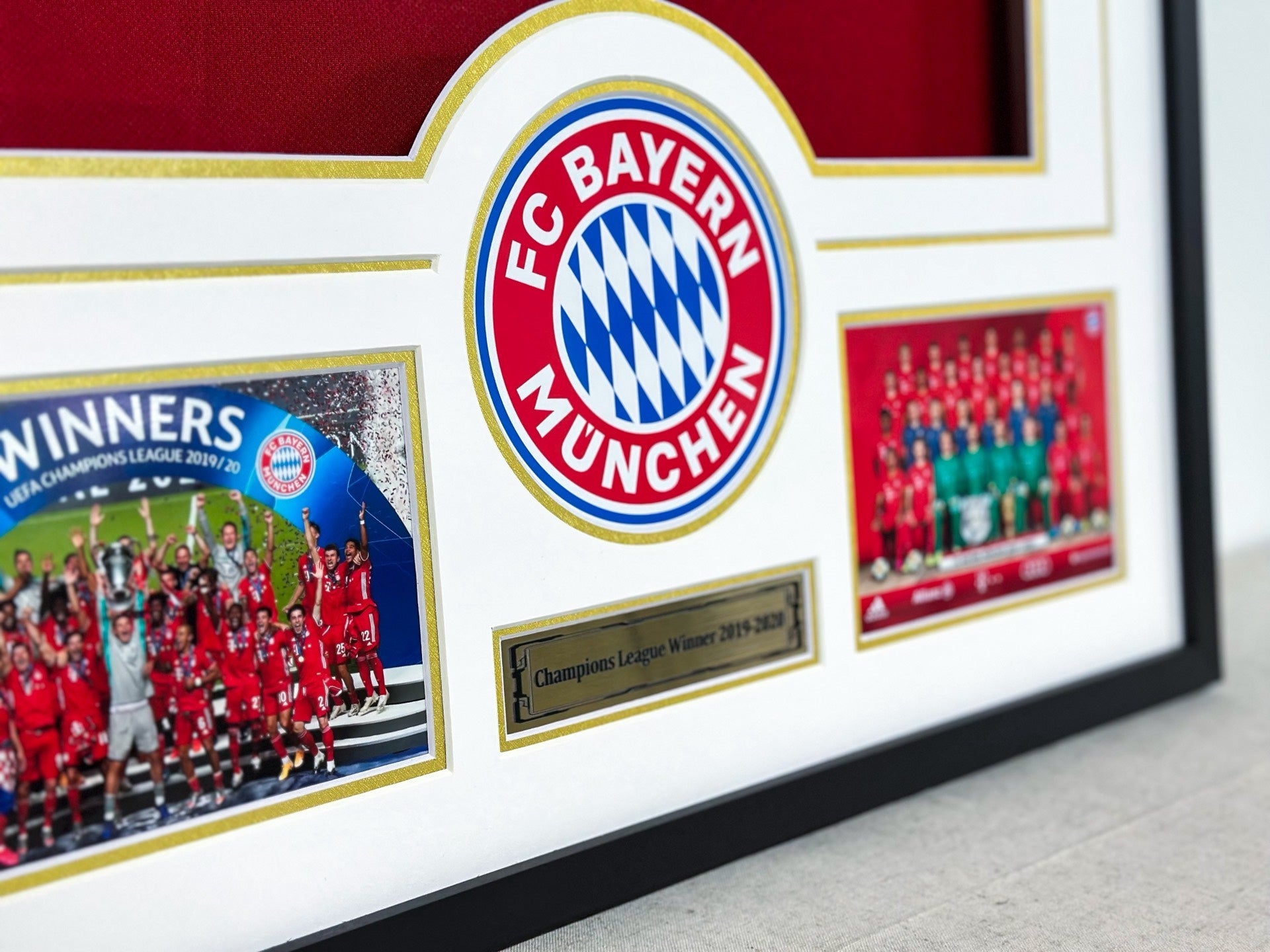 Thomas Müller Bayern Munich Autographed Jersey Custom Framed