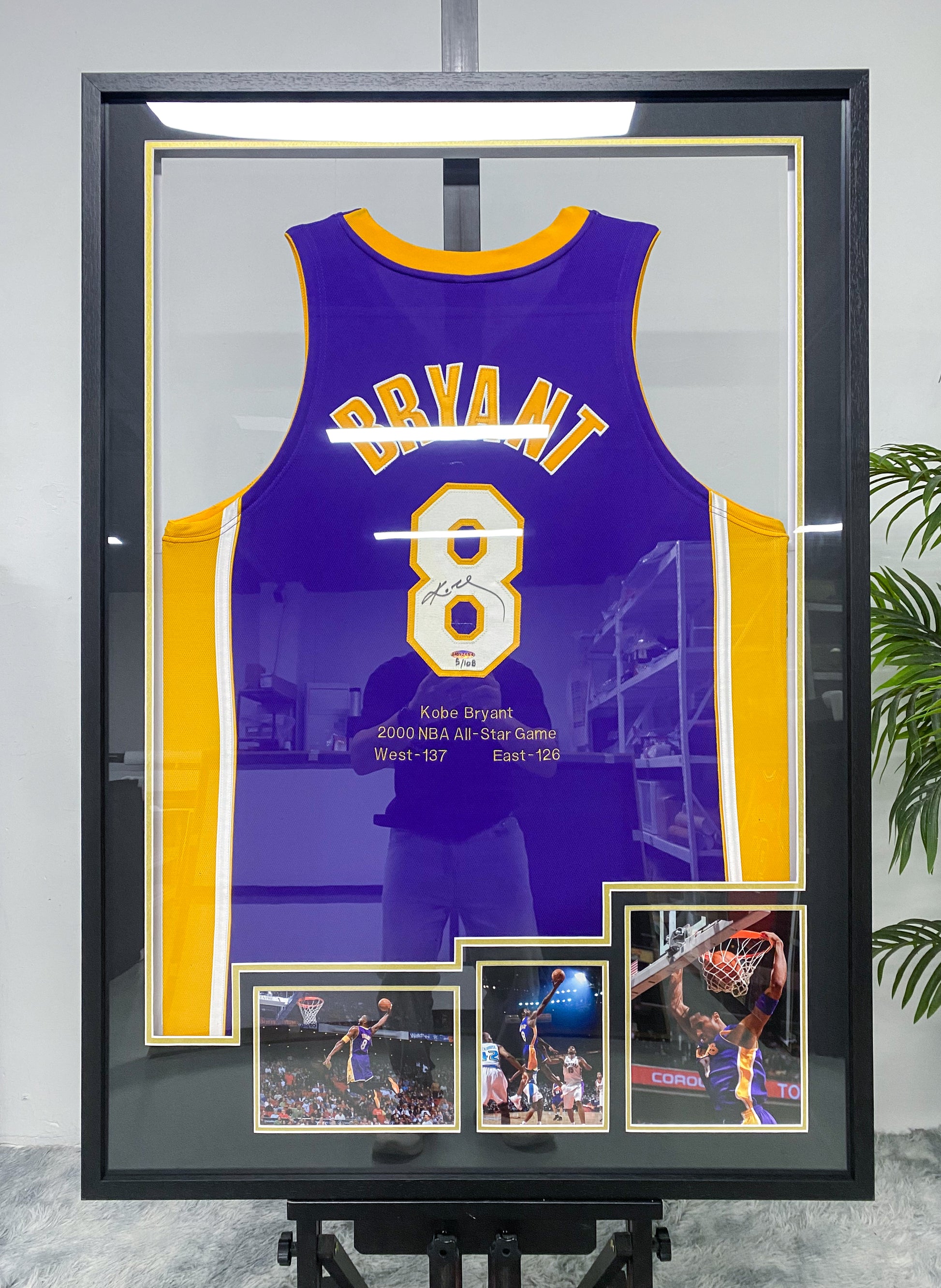 Kobe Bryant Los Angeles Lakers Signed Jersey Framed