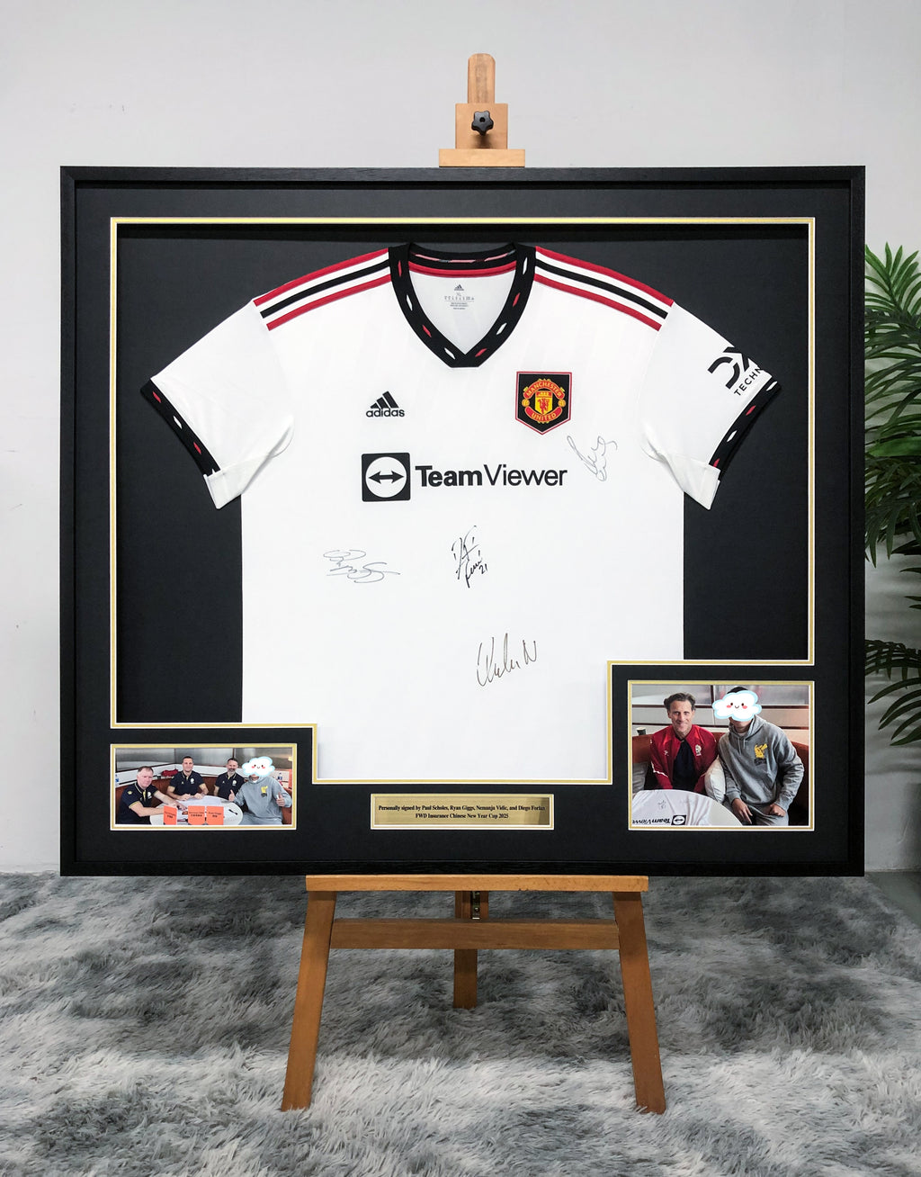 Manchester United Autographed Custom Framed Jersey