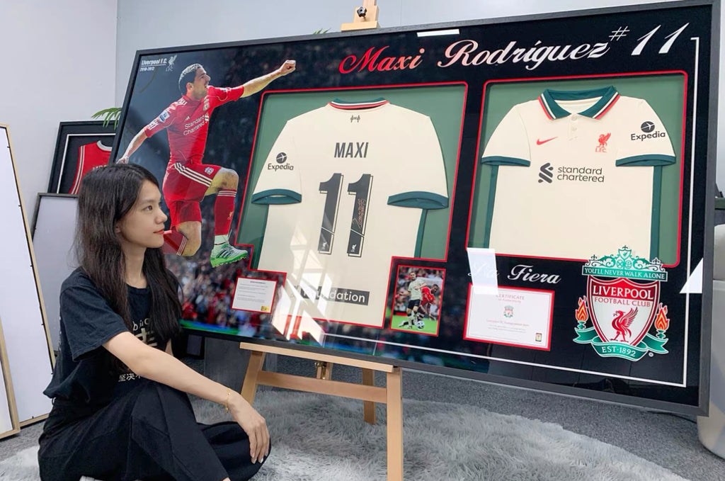 Maxi Rodríguez Liverpool FC Jersey – Autographed Custom Framing