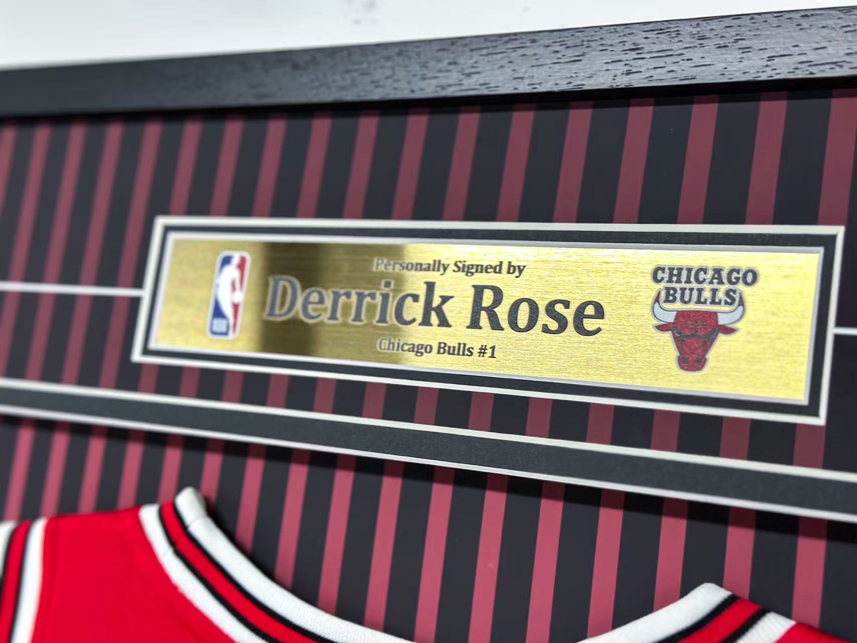Derrick Rose Chicago Bulls Autographed Custom Framed Jersey