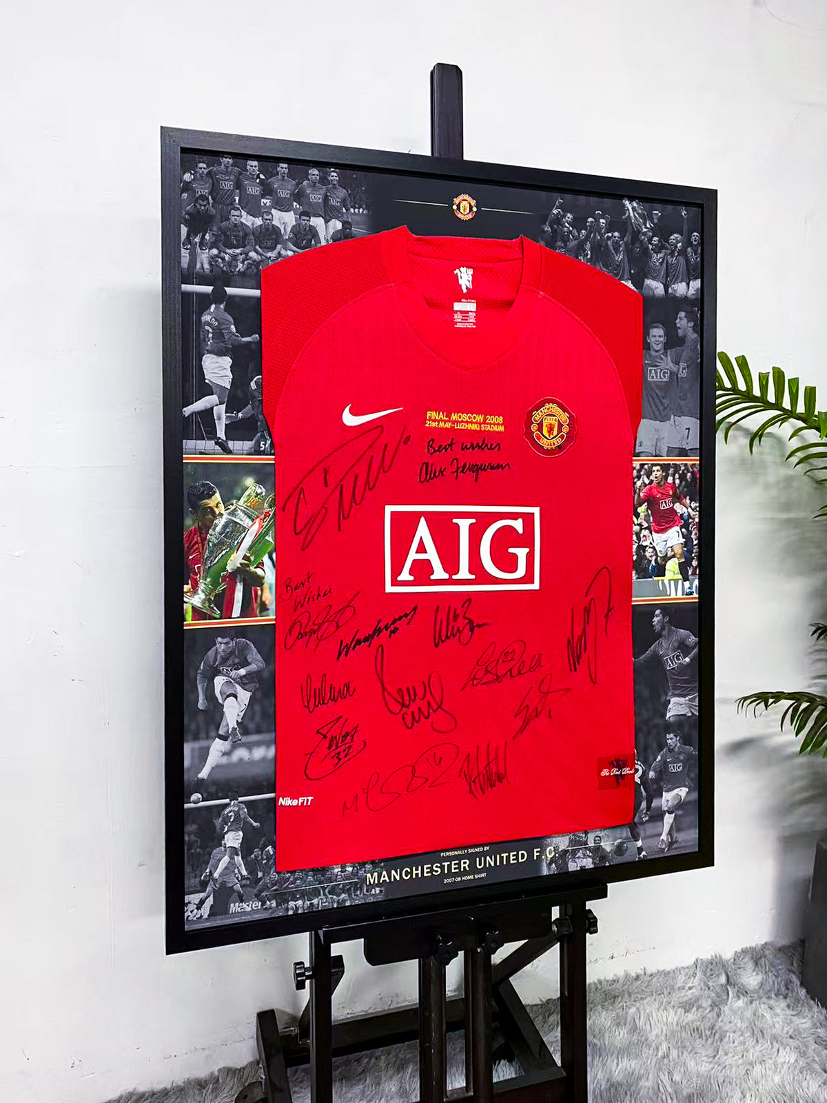 Manchester United 2007-08 Team Signed Framed Jersey
