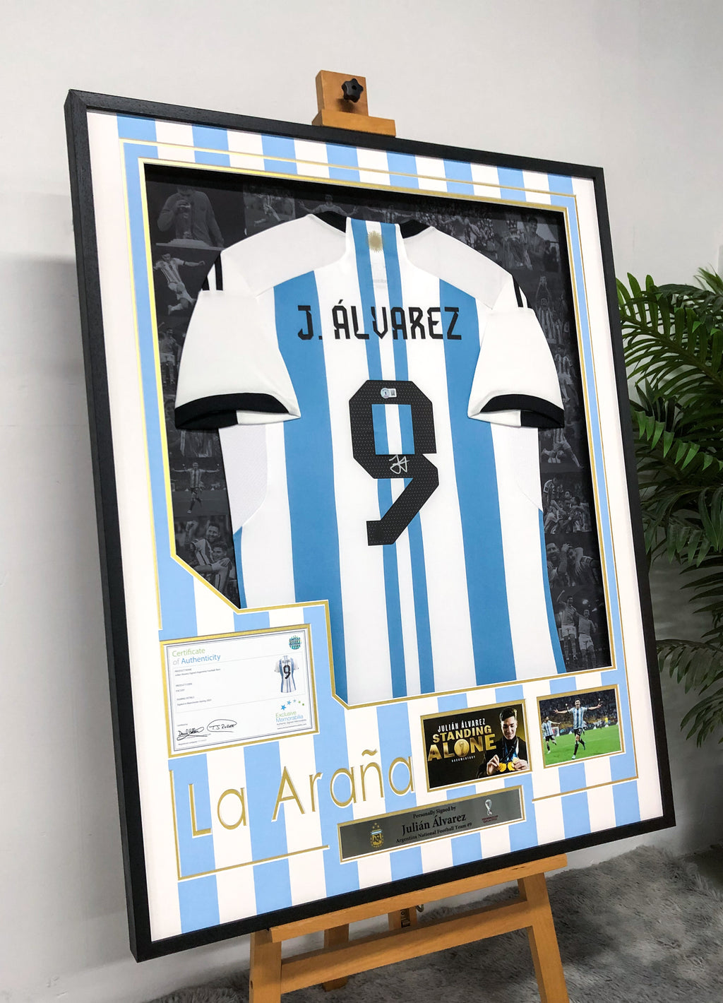 Julián Álvarez Argentina Autographed Custom Framed Jersey