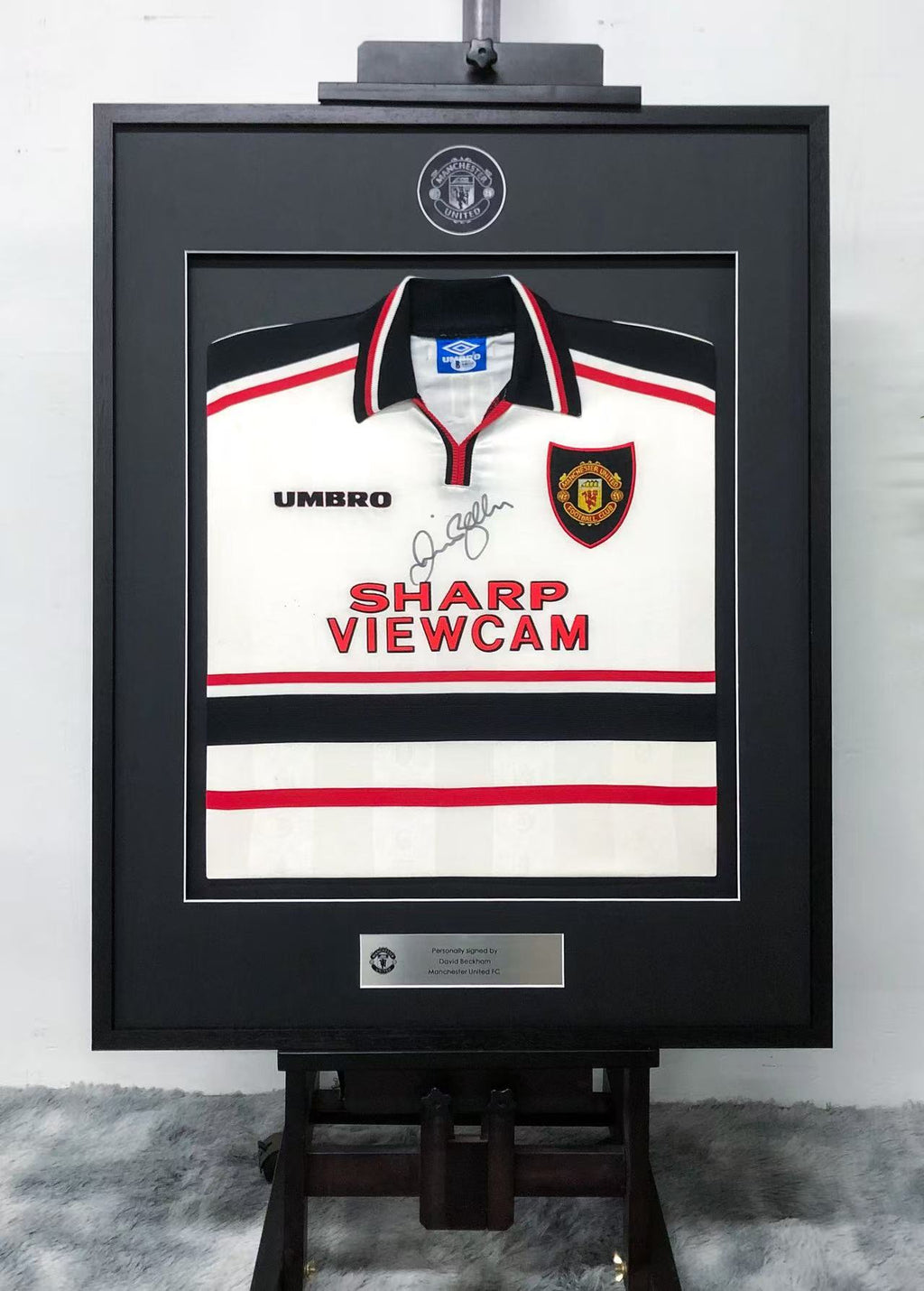 David Beckham Manchester United Custom Framed Autographed Jersey