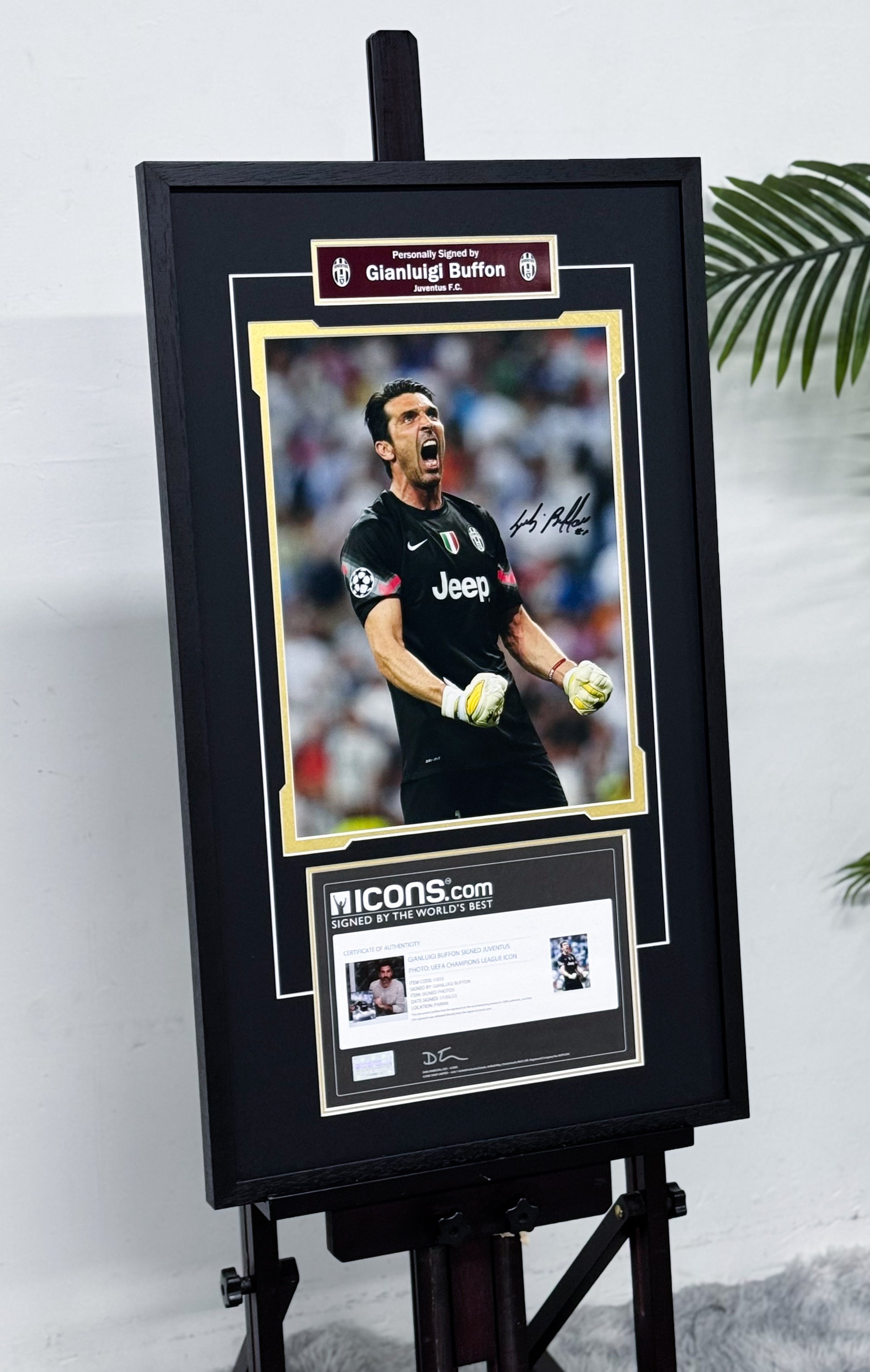 Gianluigi Buffon Juventus Signed Photo Custom Framed Display