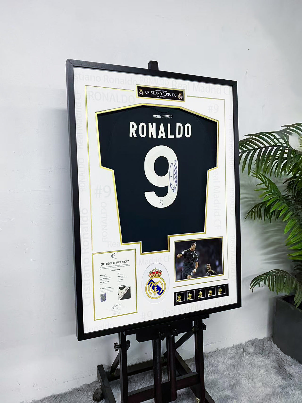 Cristiano Ronaldo Real Madrid #9 Signed Jersey