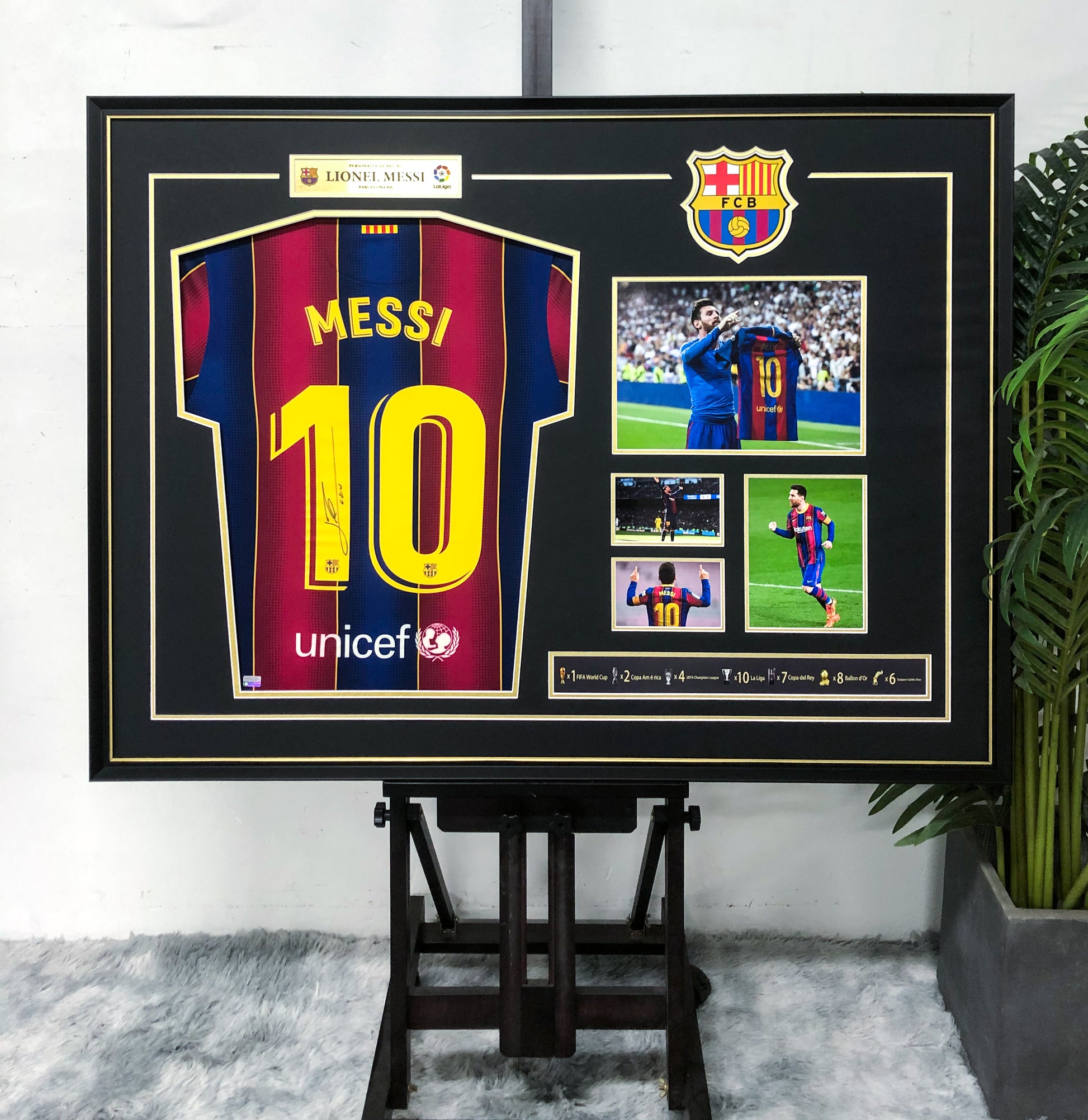 Lionel Messi FC Barcelona Autographed Poster, Custom Framed