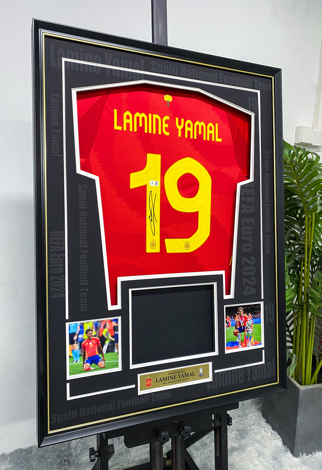 Lamine Yamal Spain National Team Jersey Framing