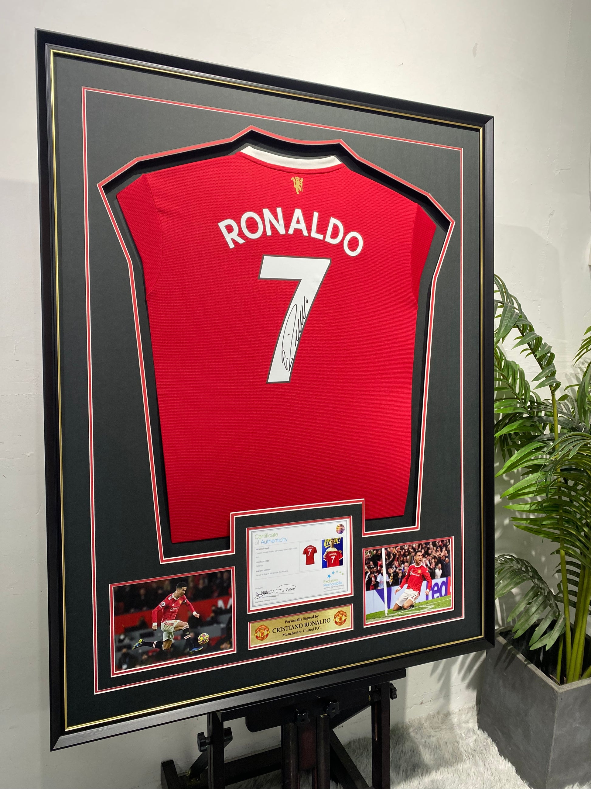Cristiano Ronaldo Manchester United Home Autographed Jersey Framing