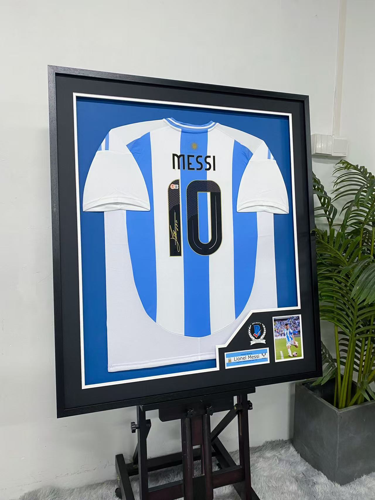 Lionel Messi Argentina National Team Signed Jersey Framing