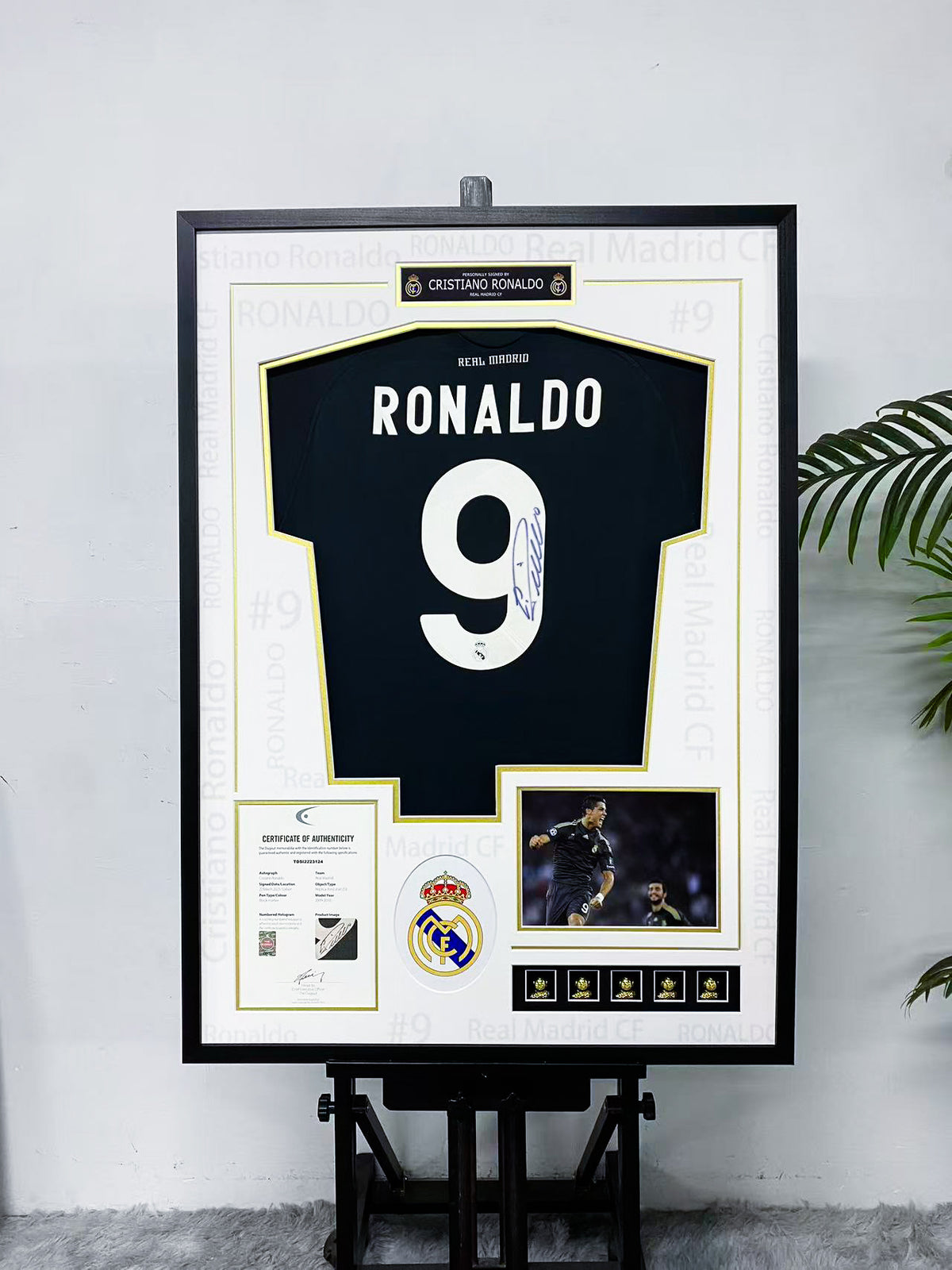 Cristiano Ronaldo Real Madrid #9 Signed Jersey