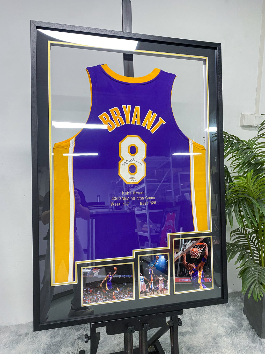 Kobe Bryant Los Angeles Lakers Signed Jersey Framed