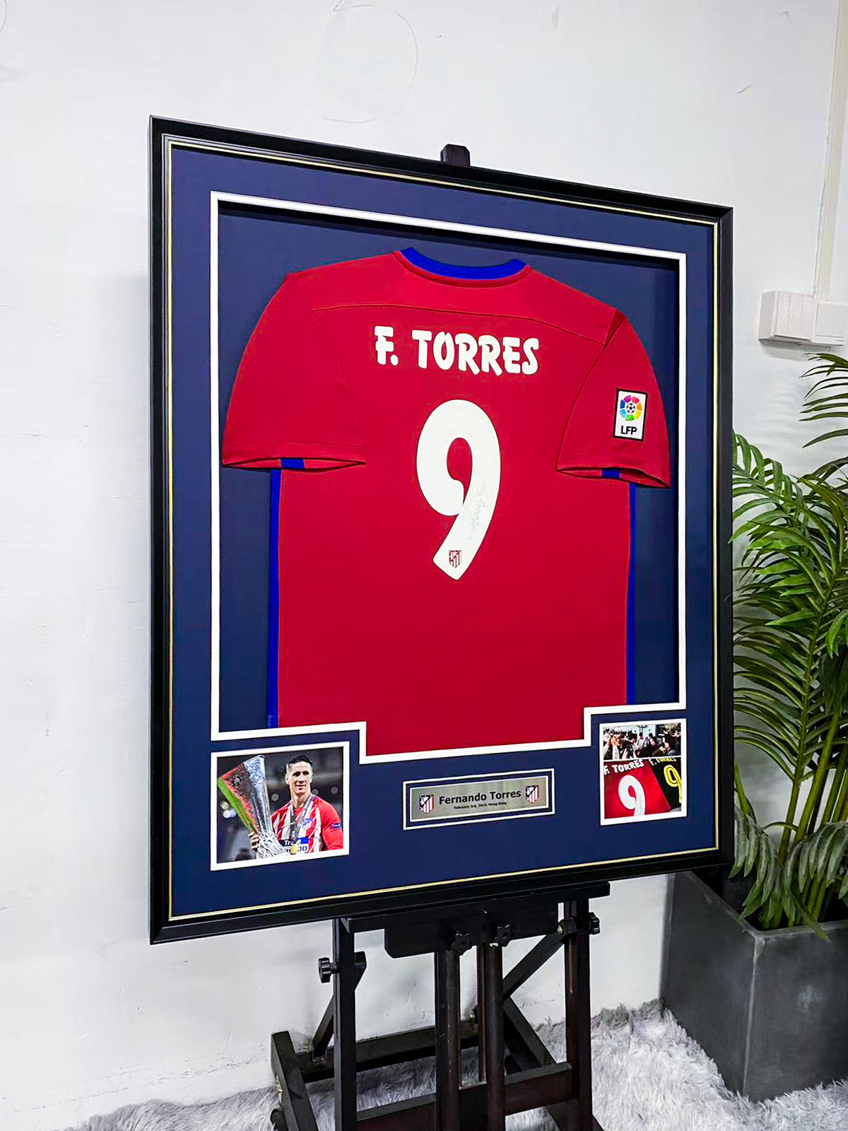 Fernando Torres Atletico Madrid Signed Jersey Framed