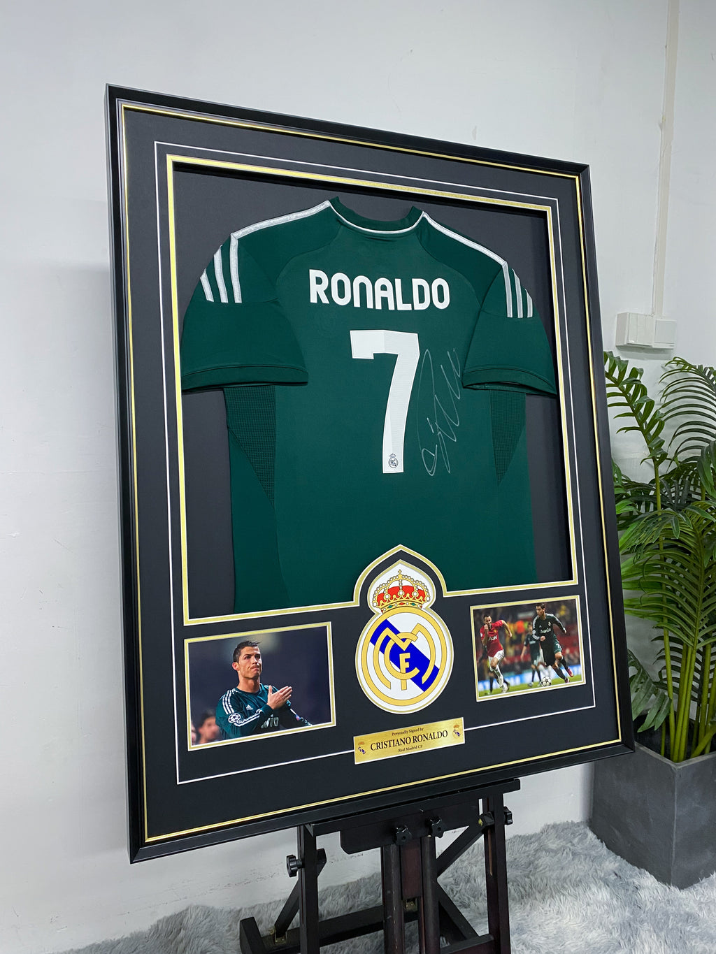 Cristiano Ronaldo Real Madrid Signed Jersey Framing
