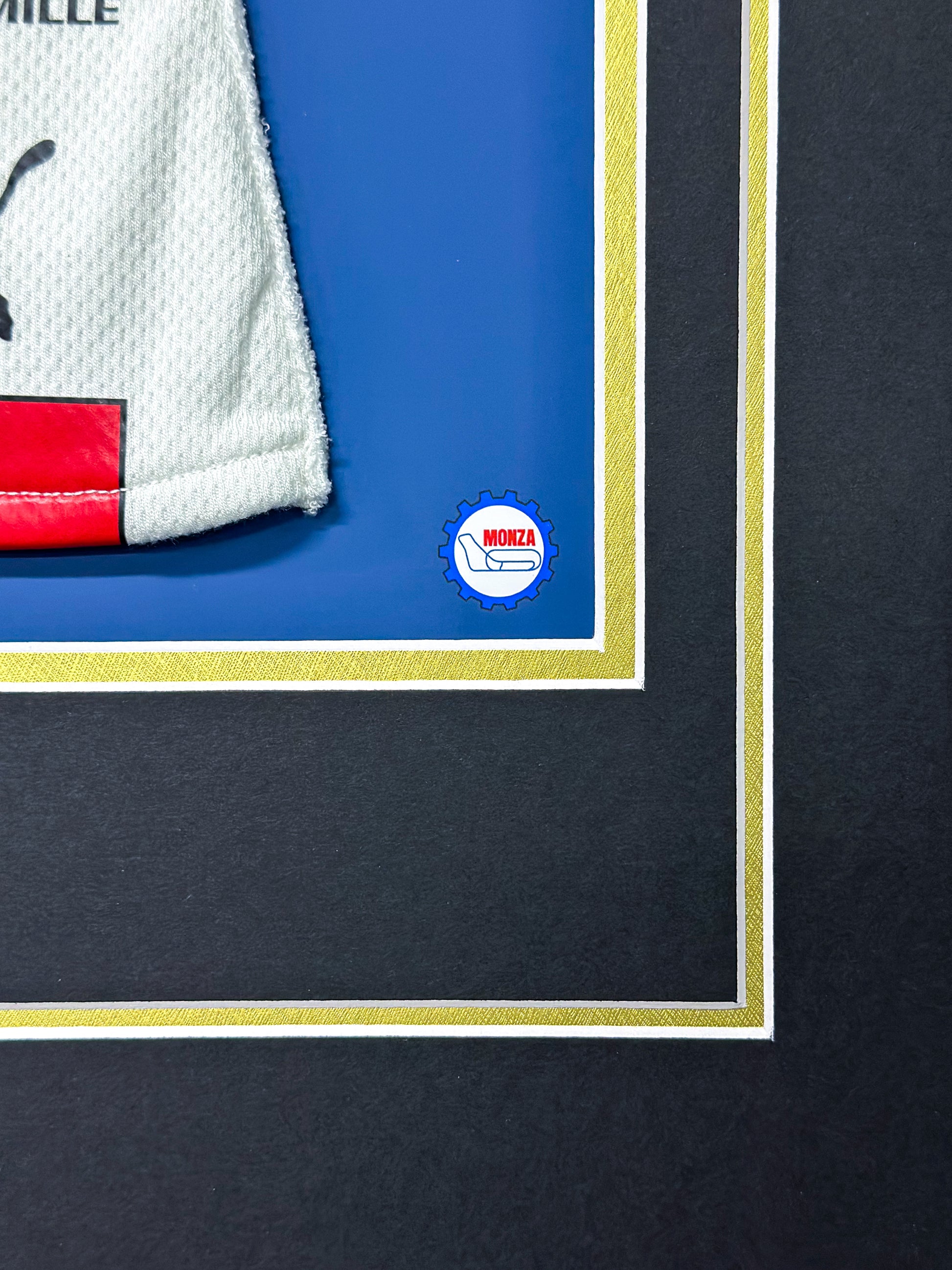 Custom glove framing