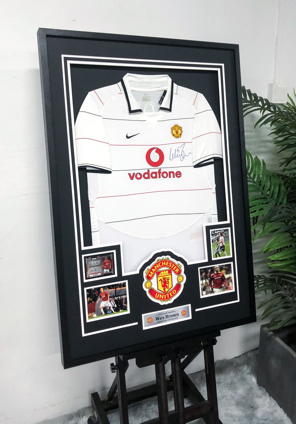 Wes Brown Manchester United Autographed Custom Framed Jersey