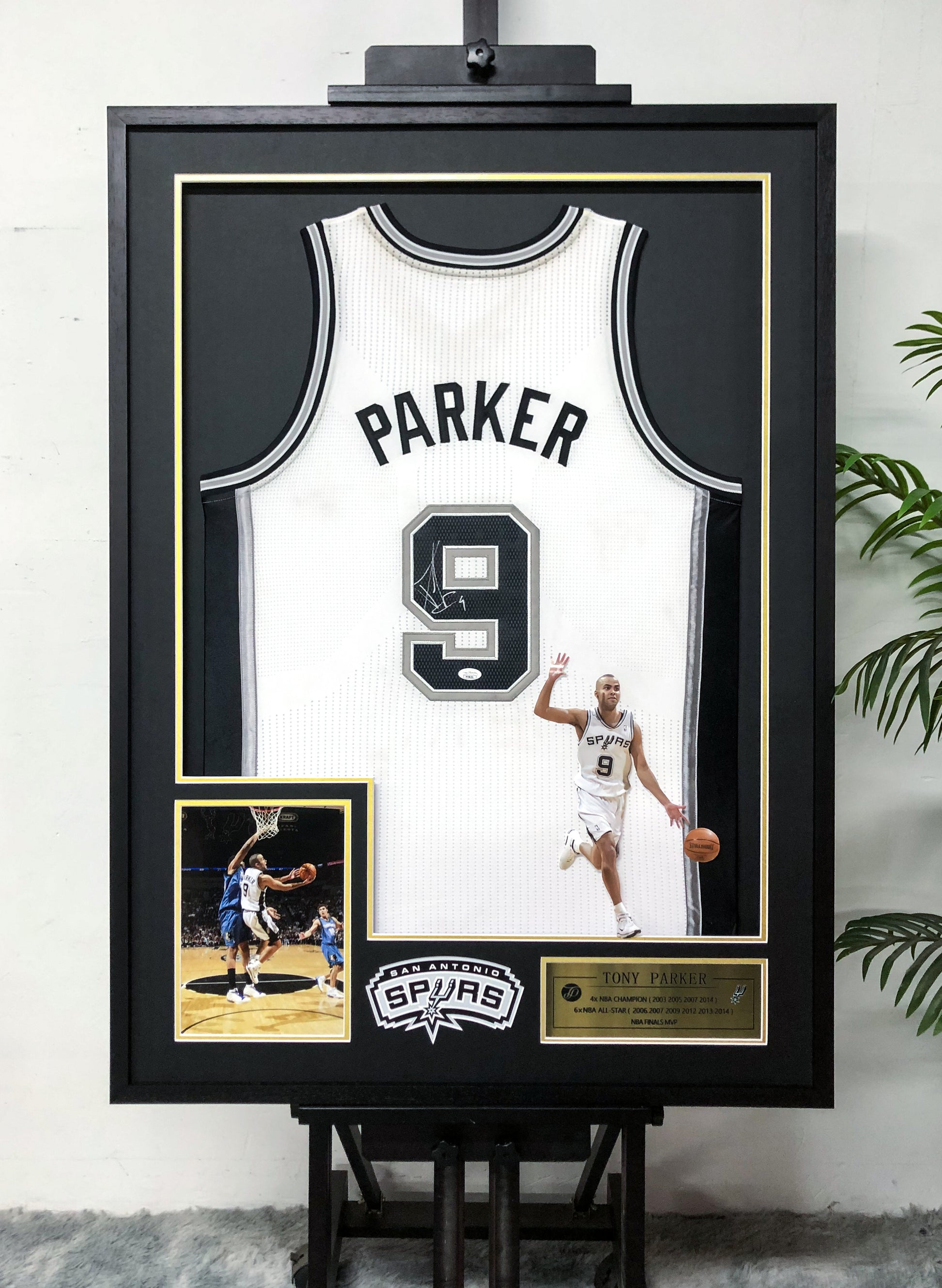 Tony Parker San Antonio Spurs Autographed Jersey Custom Framed