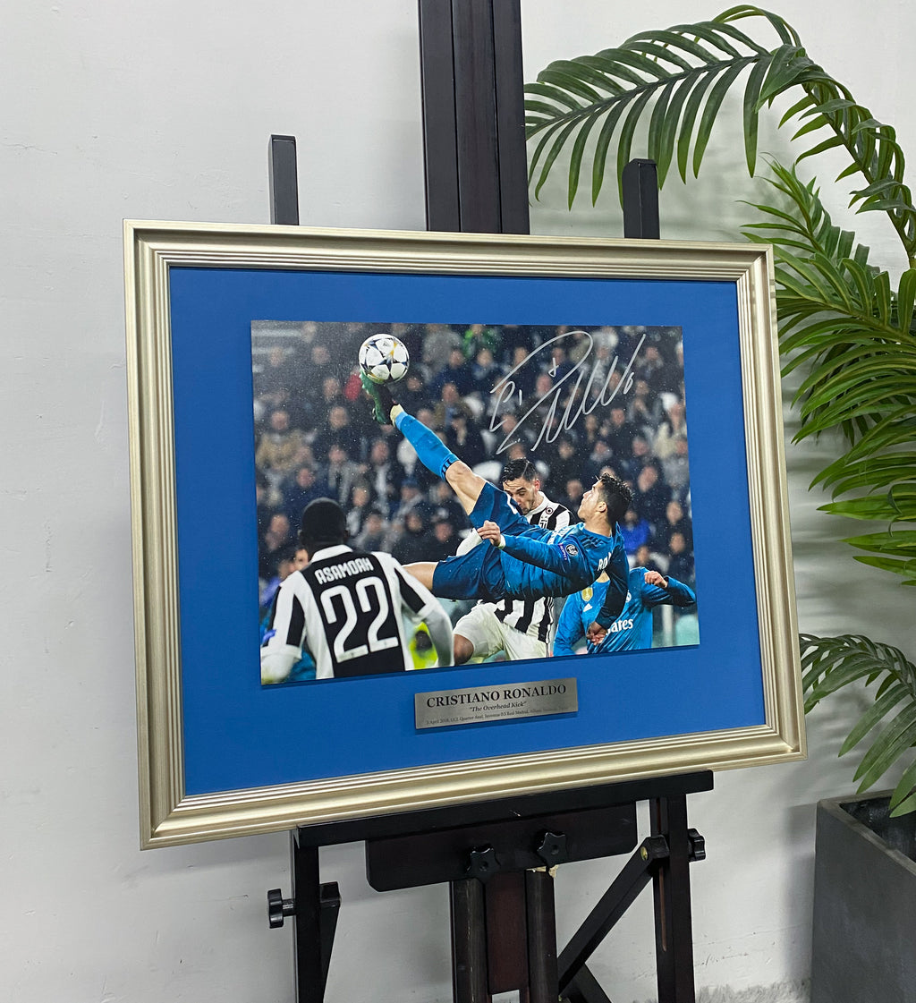 ristiano Ronaldo Real Madrid Bicycle Kick Signed Photo Framing