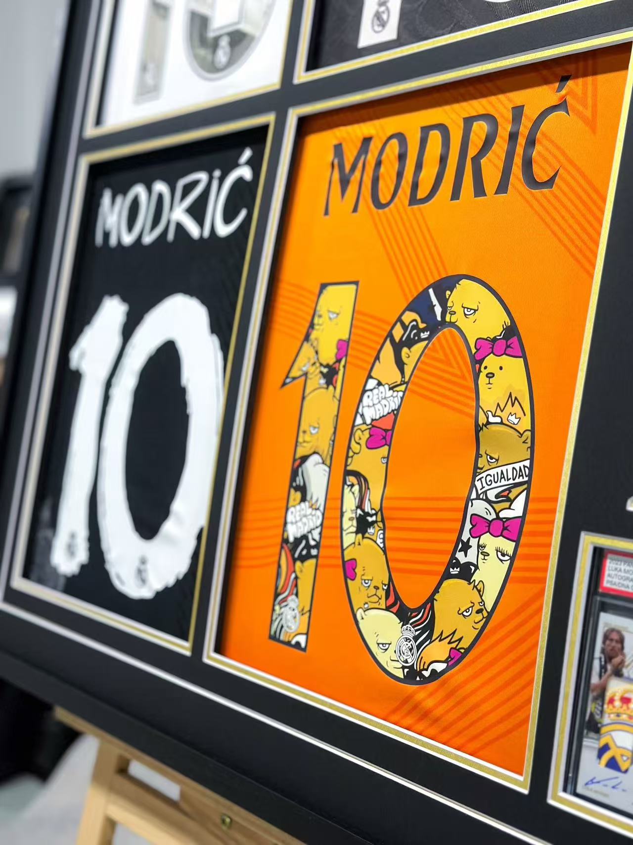 Luka Modrić Real Madrid CF Autographed Jersey Framed