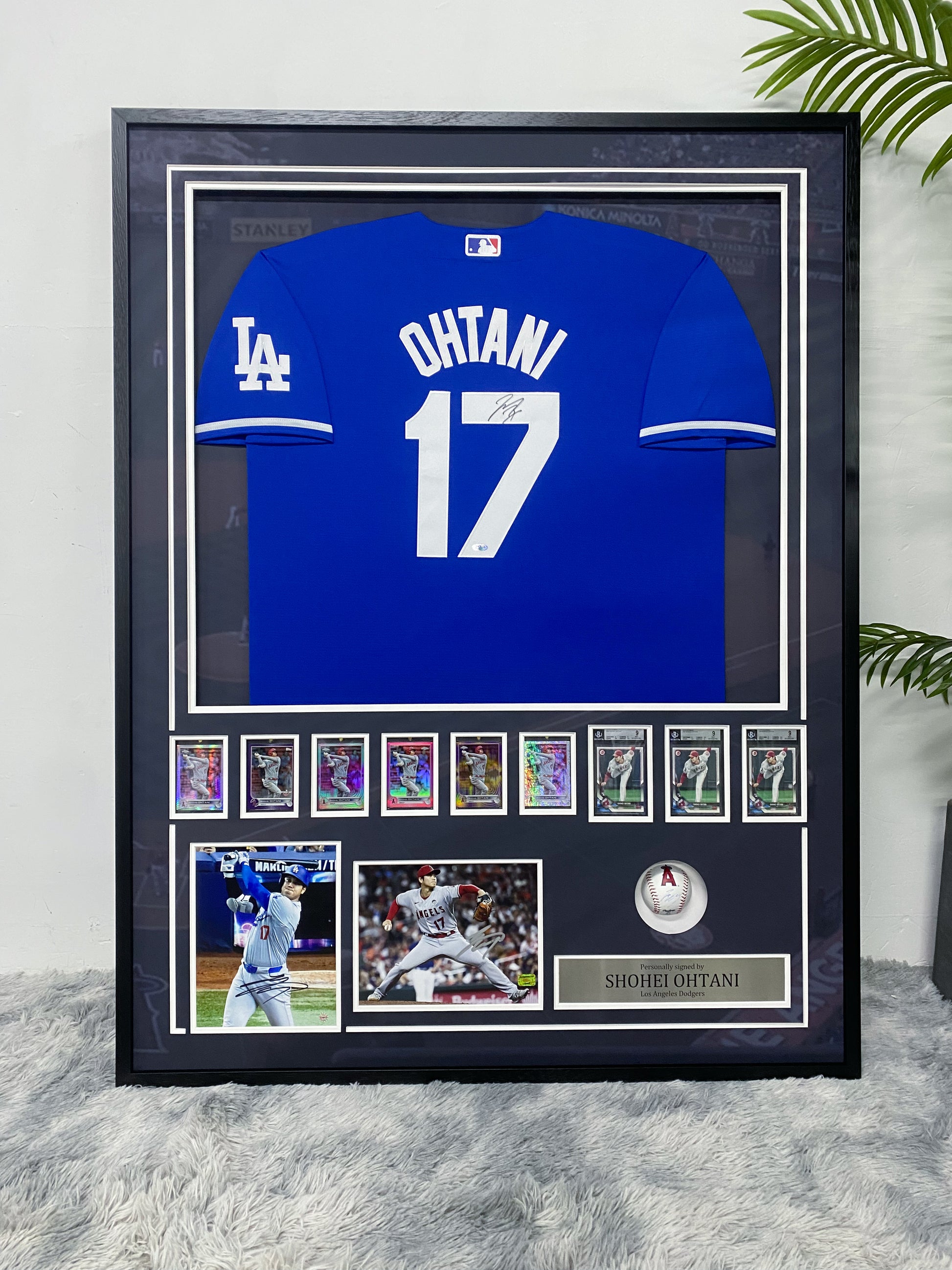 Shohei Ohtani Los Angeles Dodgers Autographed Jersey Framing