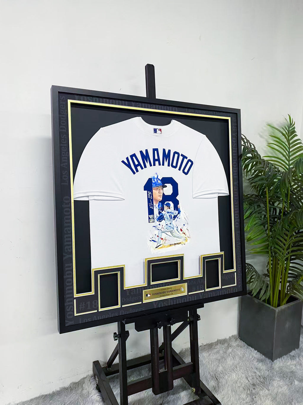 Yoshinobu Yamamoto Los Angeles Dodgers 18 Signed Home Jersey Display Frame