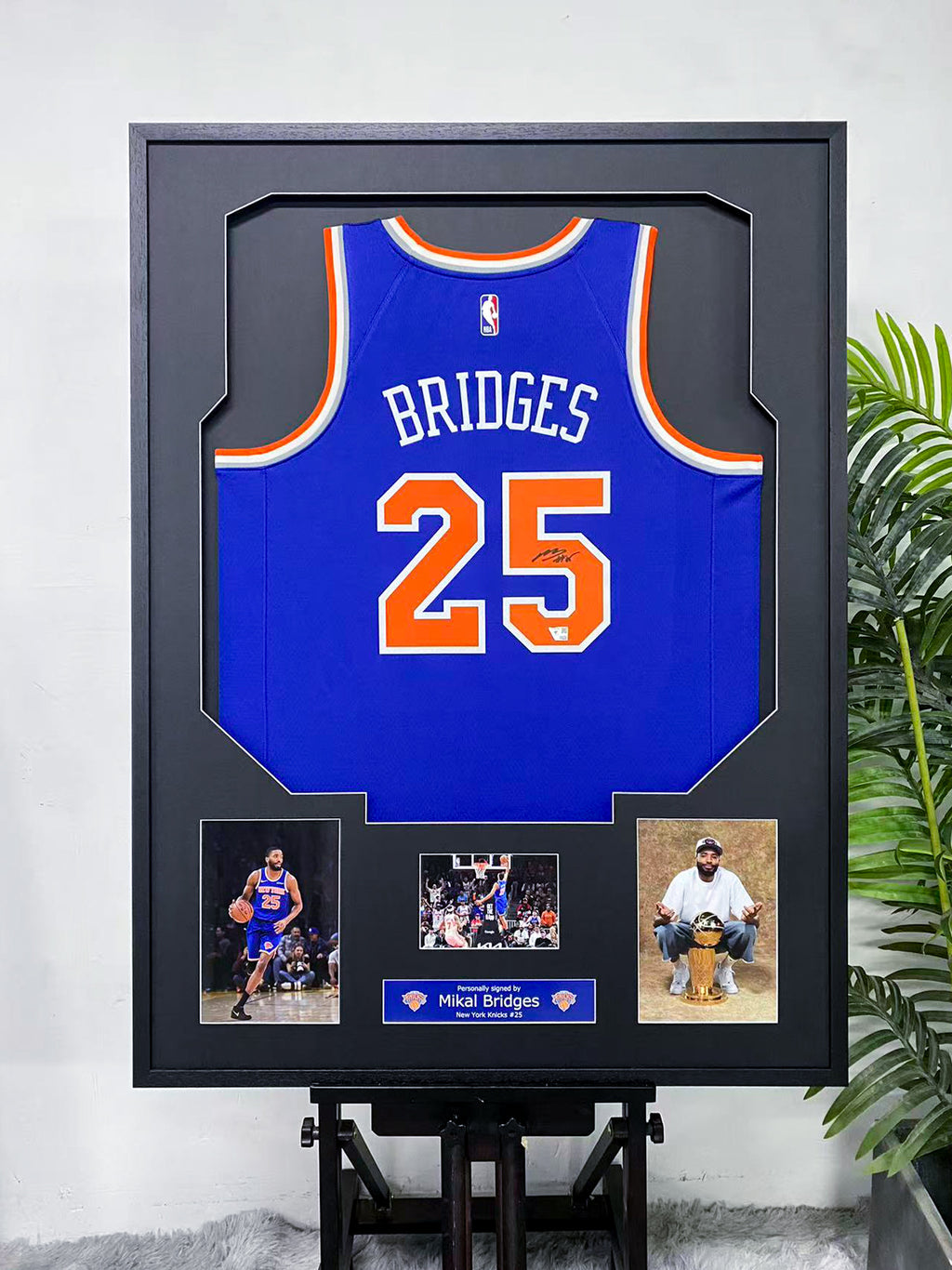 Mikal Bridges New York Knicks #25 Signed Jersey Framing